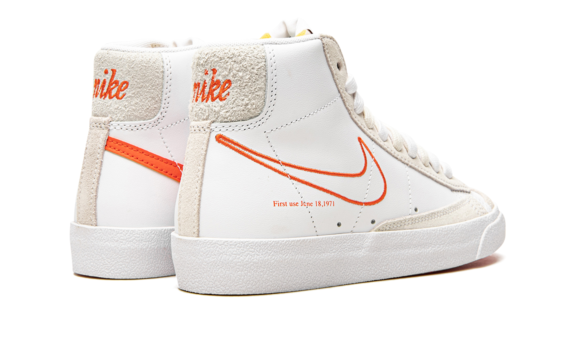BLAZER MID 77 SE WMNS "First Use" DH6757 100