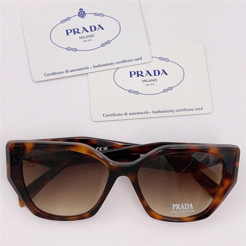 Prada PR 19ZS Oval Round Sunglasses 🟥