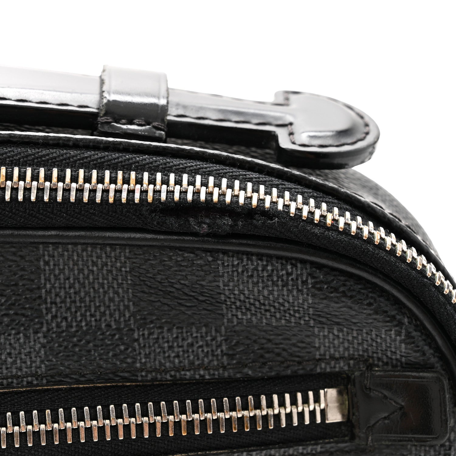 Damier Graphite Ambler