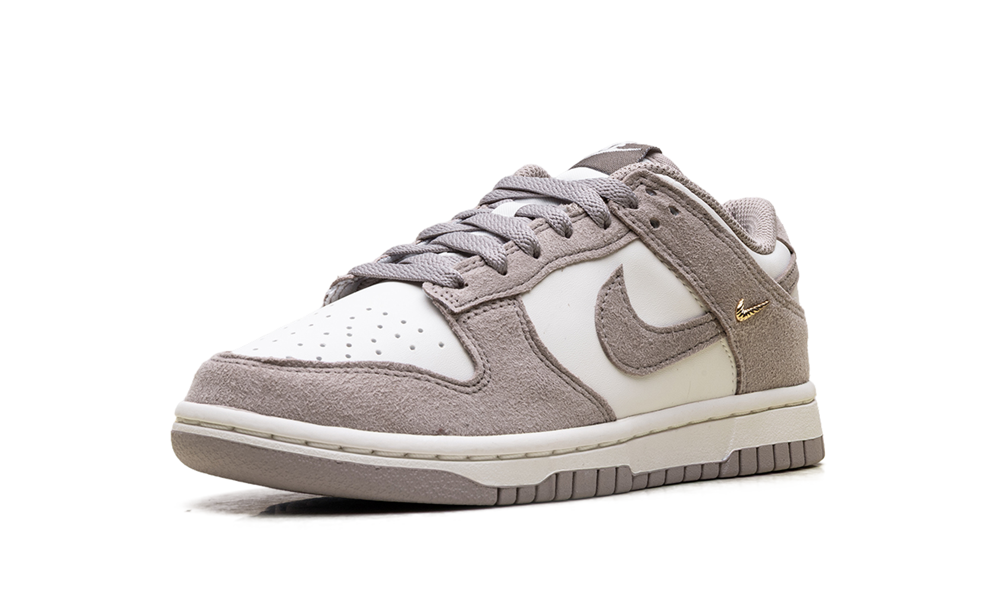 Dunk Low WMNS "Malt Gold Mini Swoosh" IB4417 105