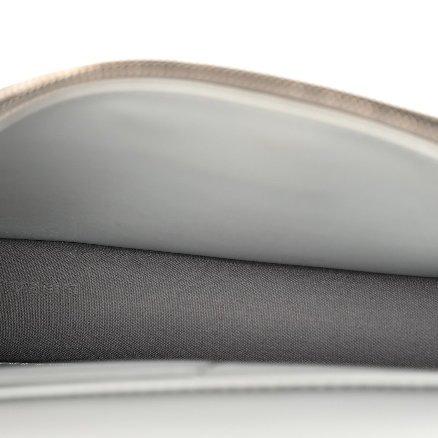 Vitello Cruise F is Fendi Medium Envelope Wallet on Chain Grigio Perla