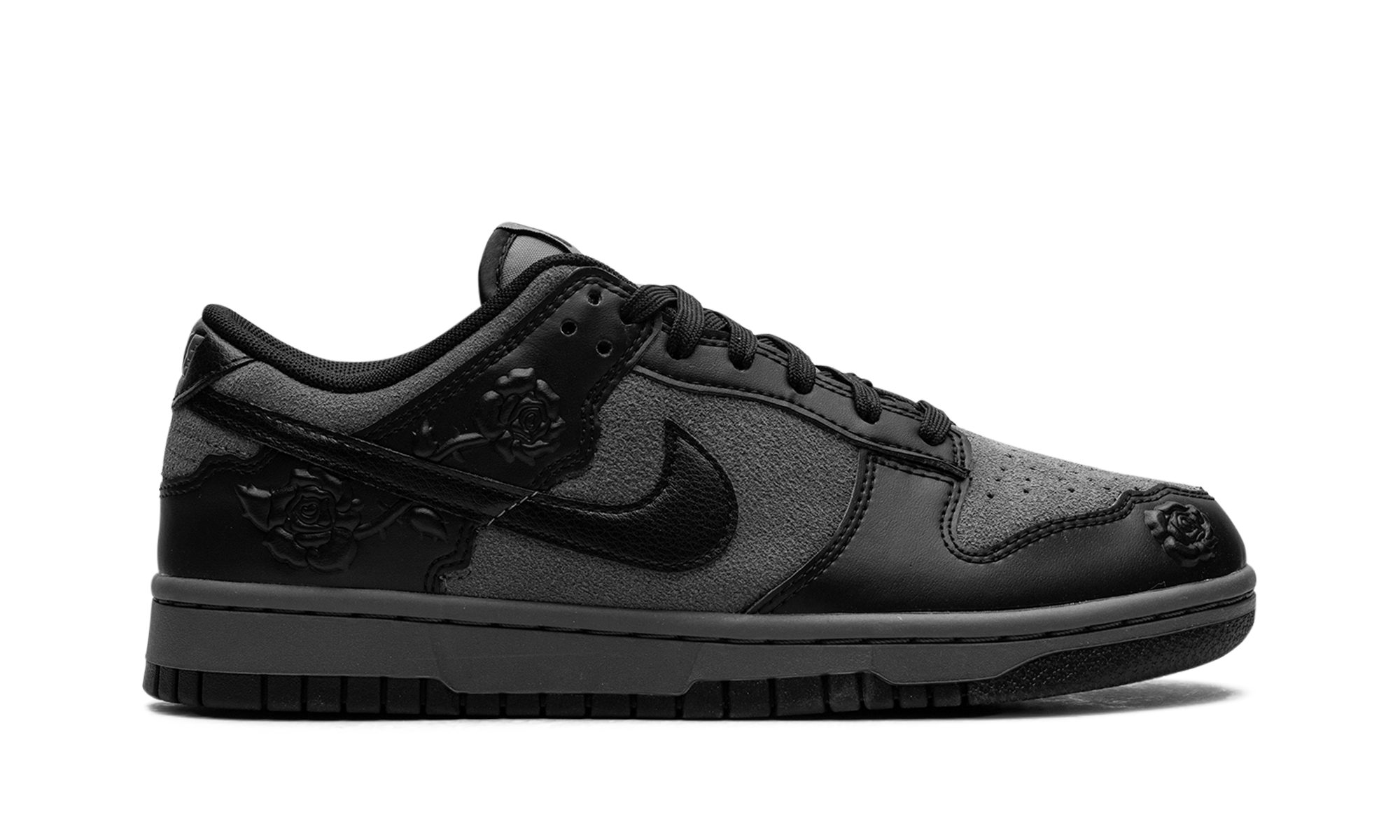Dunk Low WMNS "Black Roses" HF1986 001