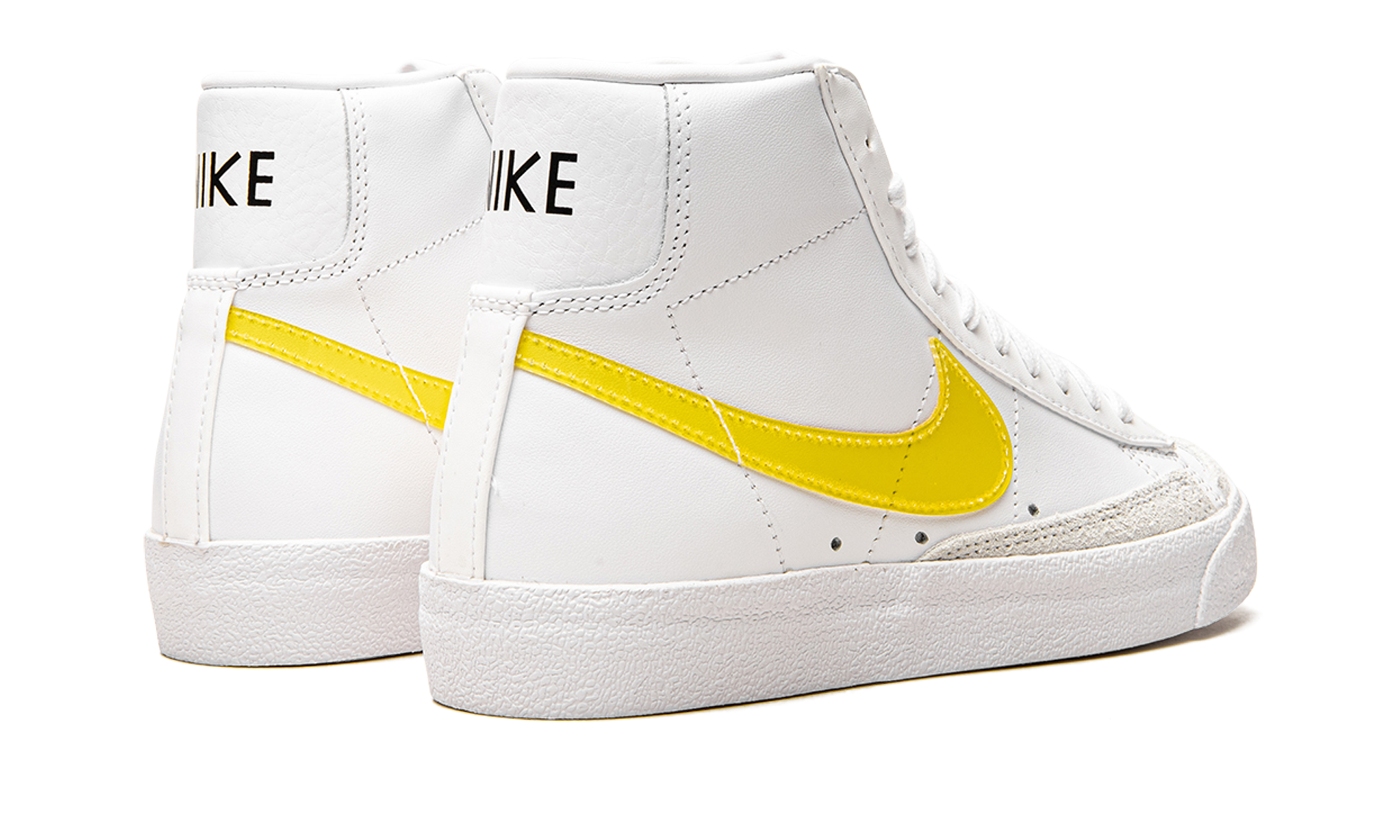 BLAZER MID 77 ESSENTIAL WMNS "Translucent Yellow Swoosh" DJ3050 101