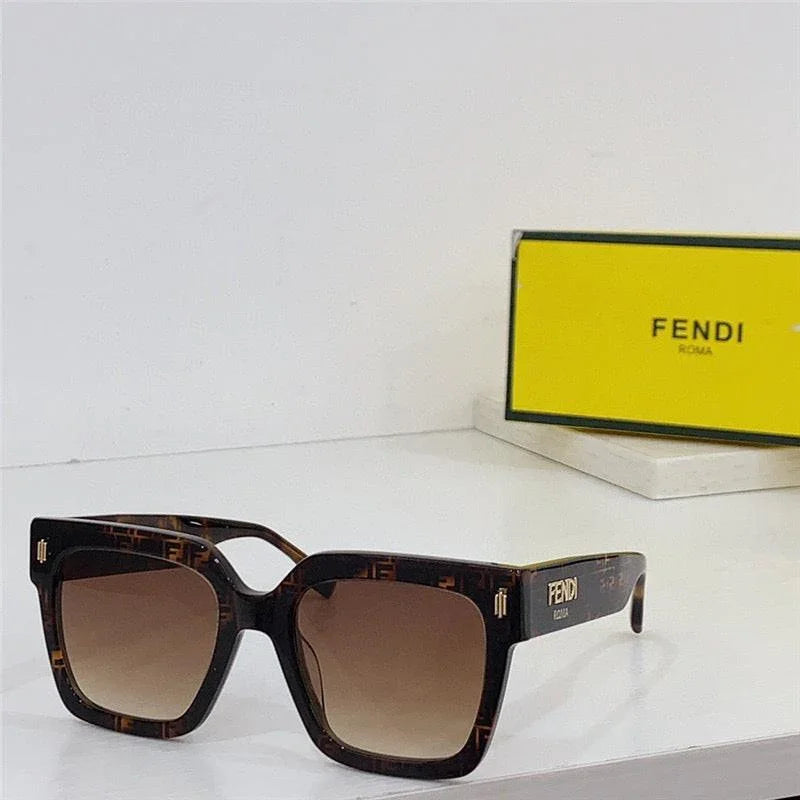 FENDI Fendi Roma FE 40101I 55B Sunglasses Women&