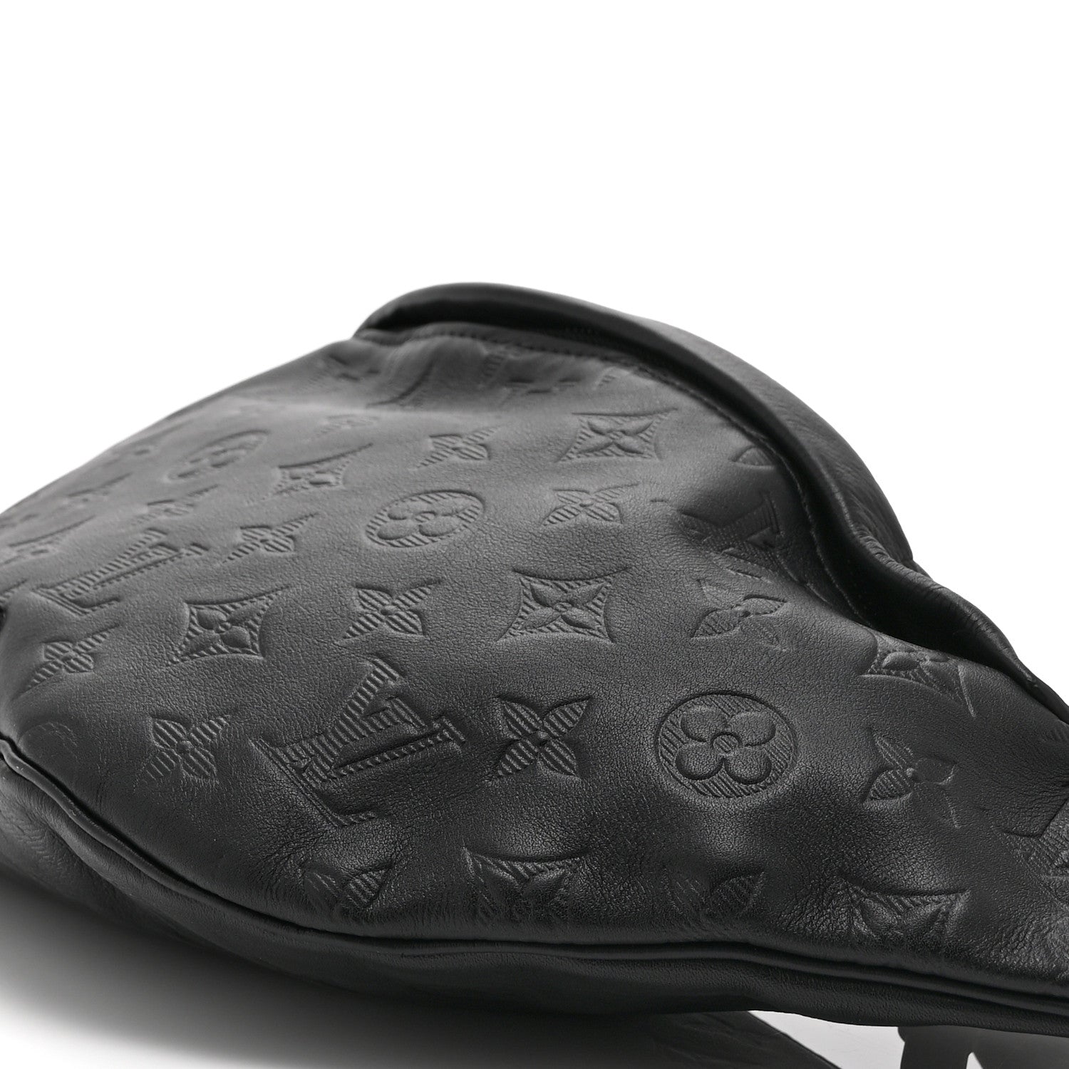Calfskin Monogram Shadow Discovery Bumbag Black