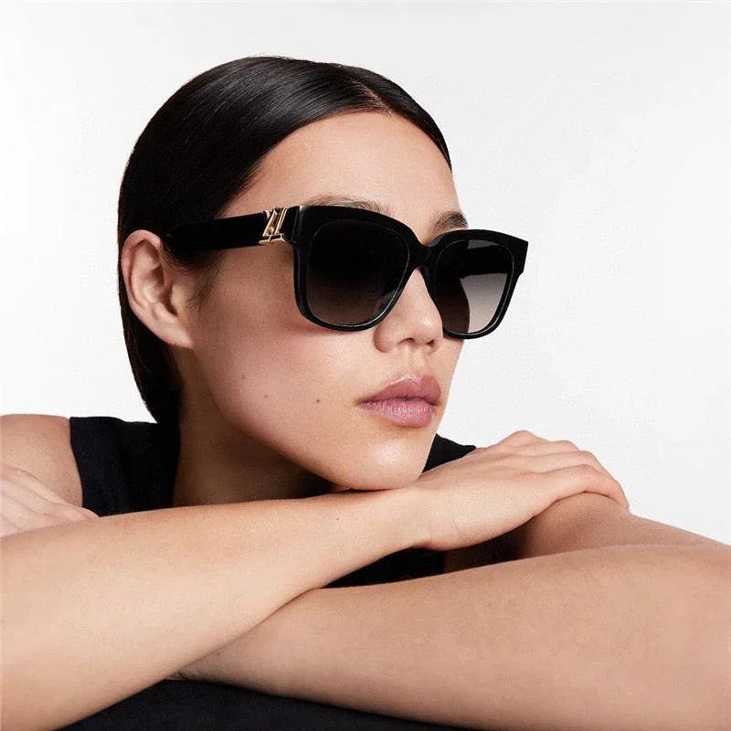 Louis Vuitton Z2120E LV-GO14 Square Sunglasses ✨