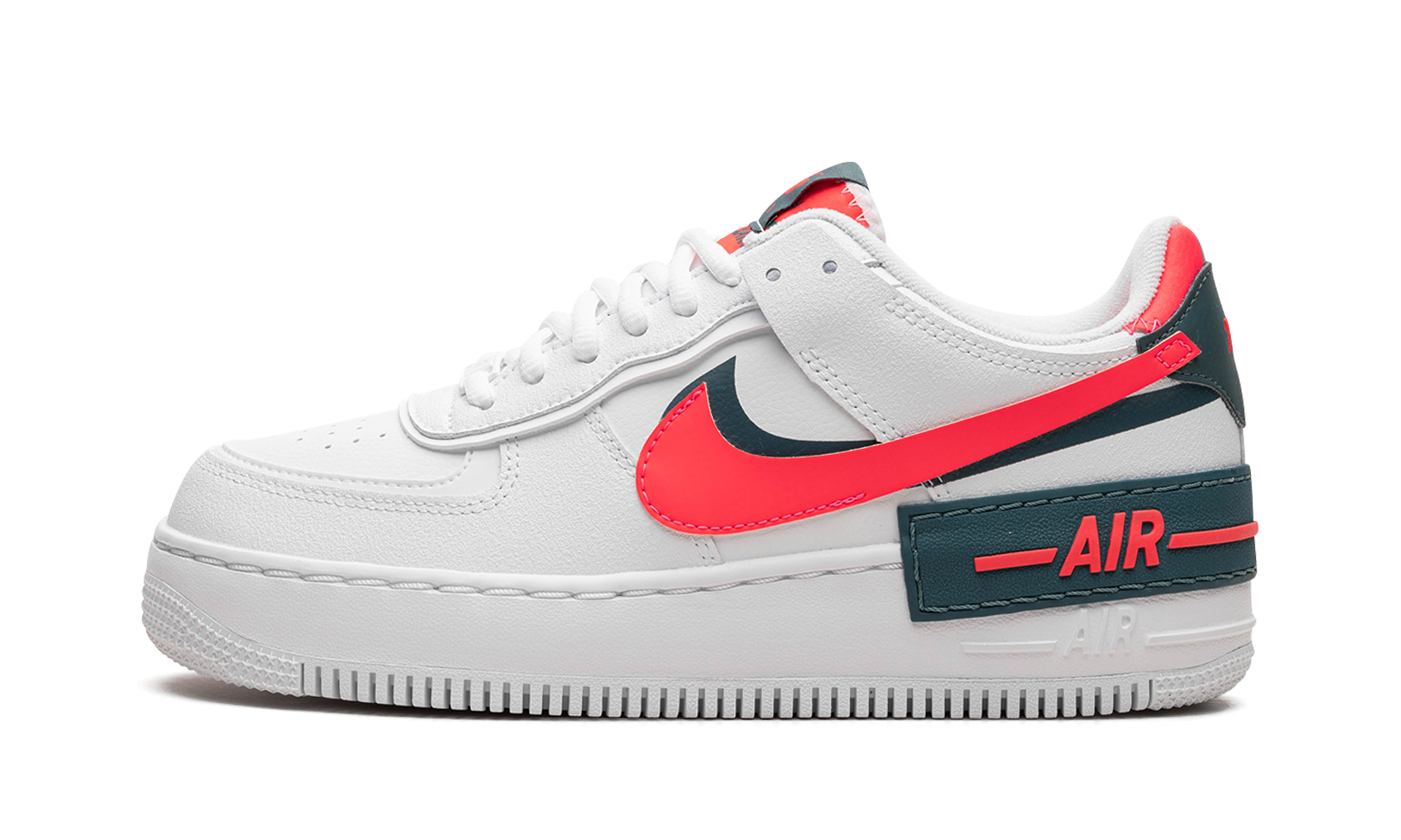 AIR FORCE 1 SHADO NMS WMNS "White Solar Red" DB3902 100