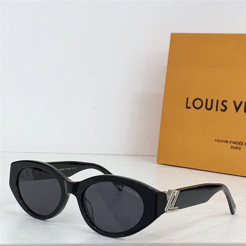 Louis Vuitton Z2104W LV GO-14 Cat Eye Women&