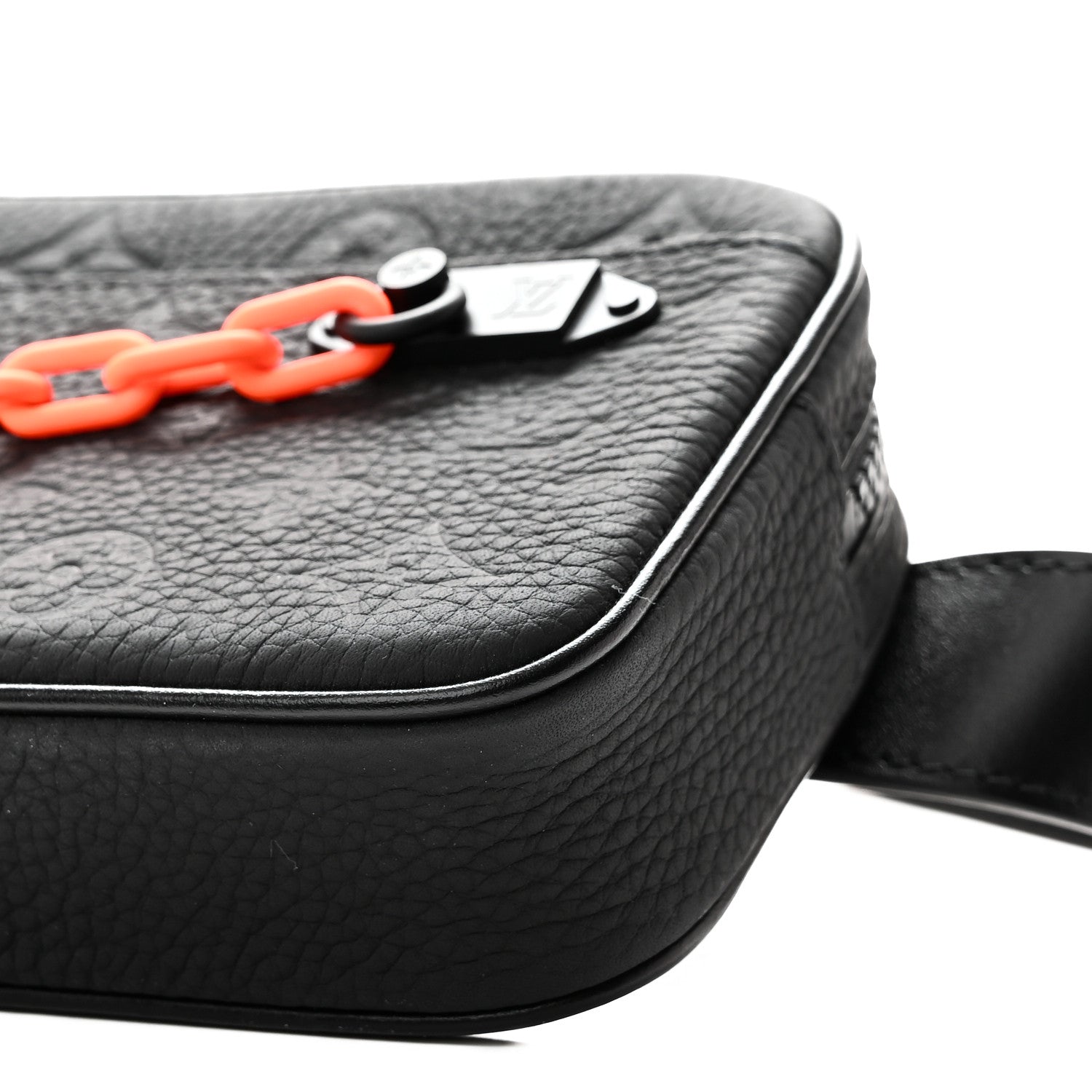 Taurillon Monogram Uniformes Solar Ray Soft Pochette Volga Belt Bag Black