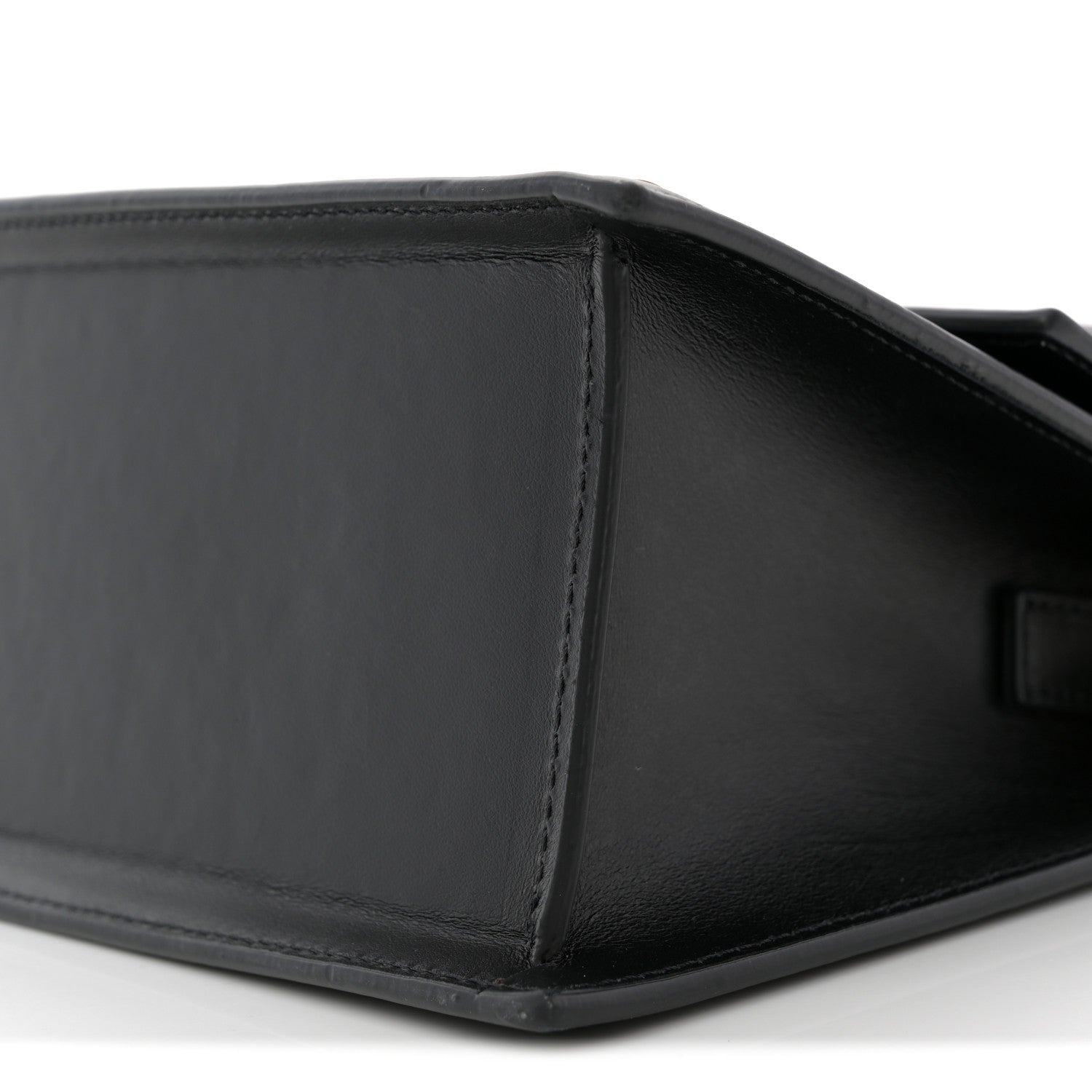 Smooth Calfskin Le Grand Chiquito Black