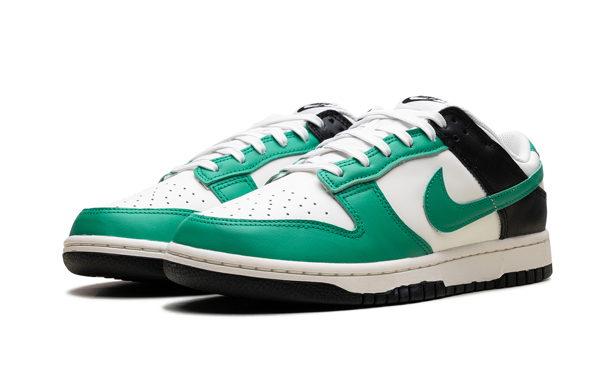 Dunk Low WMNS "Celtics" IB4363 133