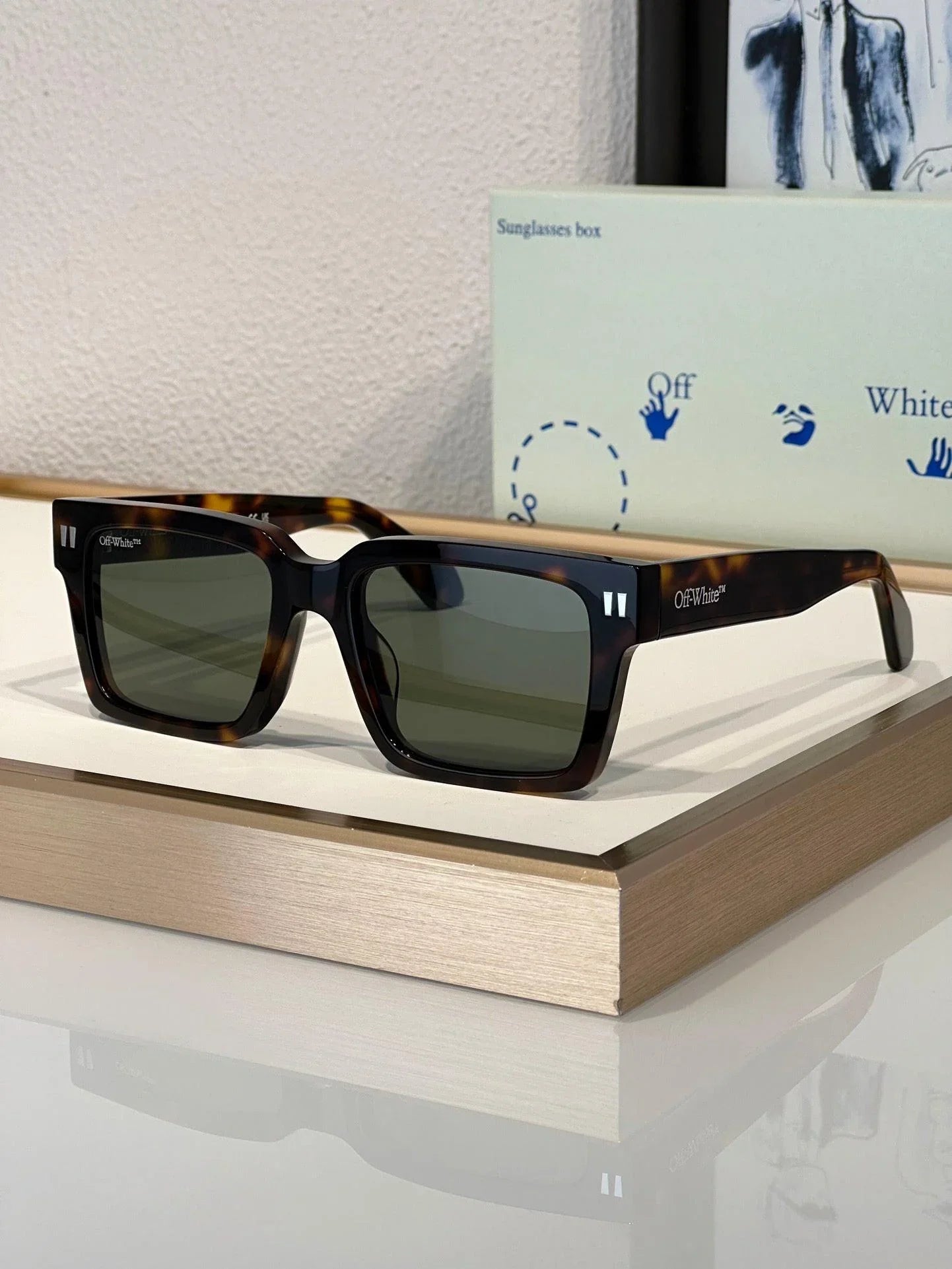 Off-White LAWTON OERI054 Sunglasses 🧩