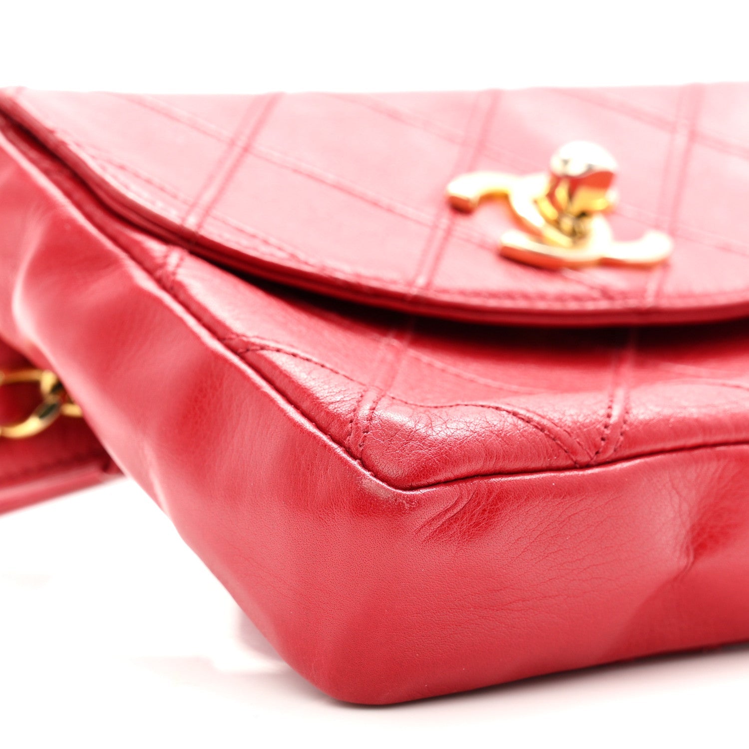 Lambskin Diamond Stitched Waist Chain Belt Flap Bag 75 30 Red