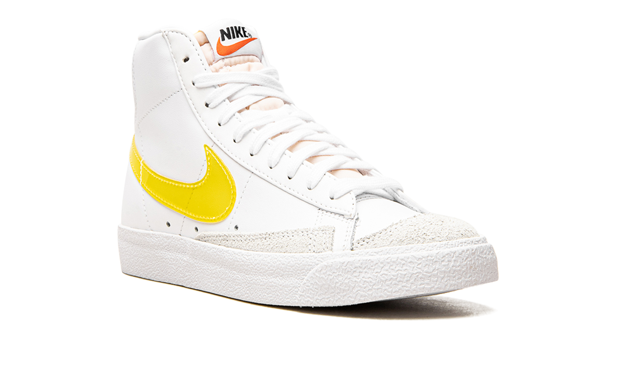 BLAZER MID 77 ESSENTIAL WMNS "Translucent Yellow Swoosh" DJ3050 101