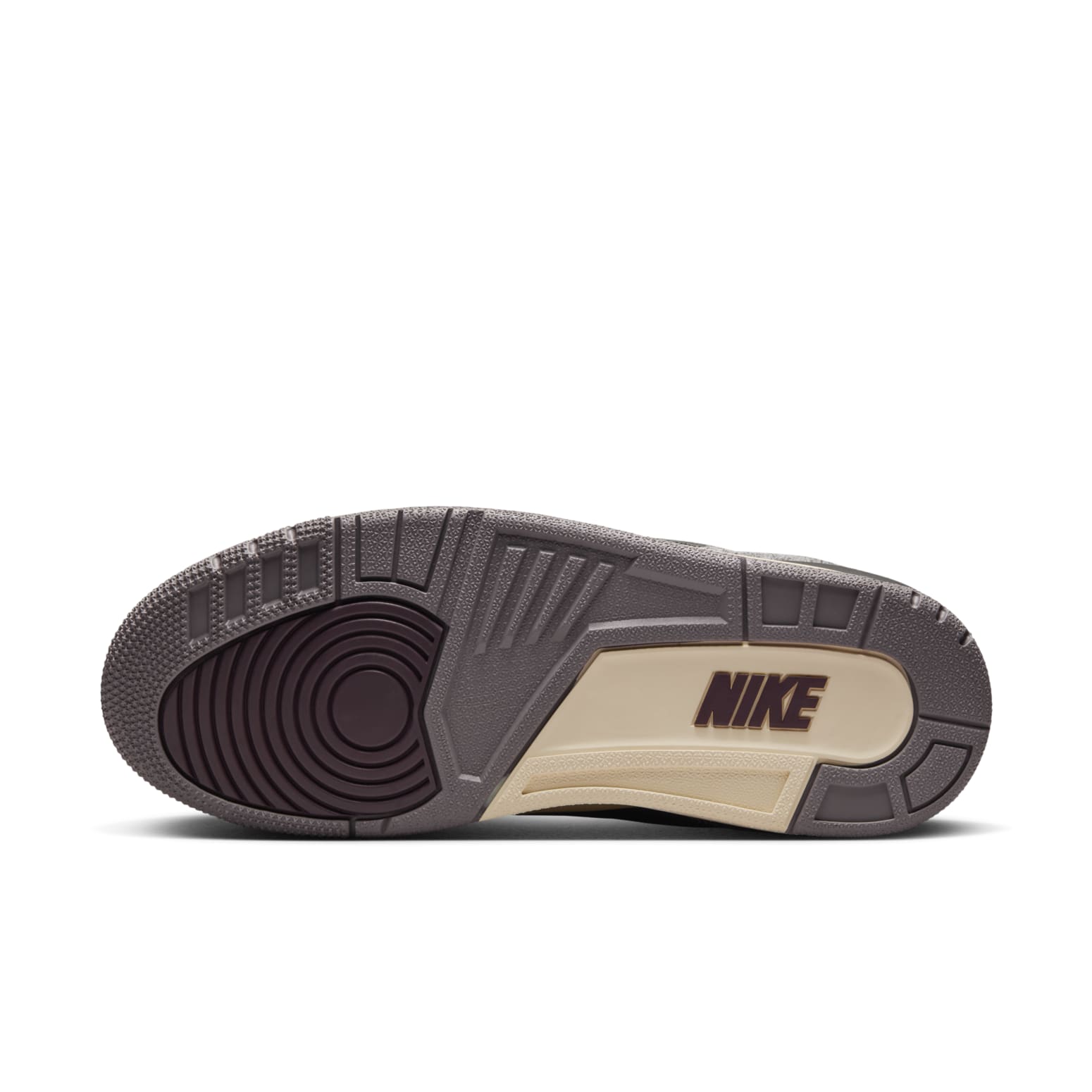Air Jordan 3 Retro OG SP x A Ma Maniere ‘Black Violet Ore’