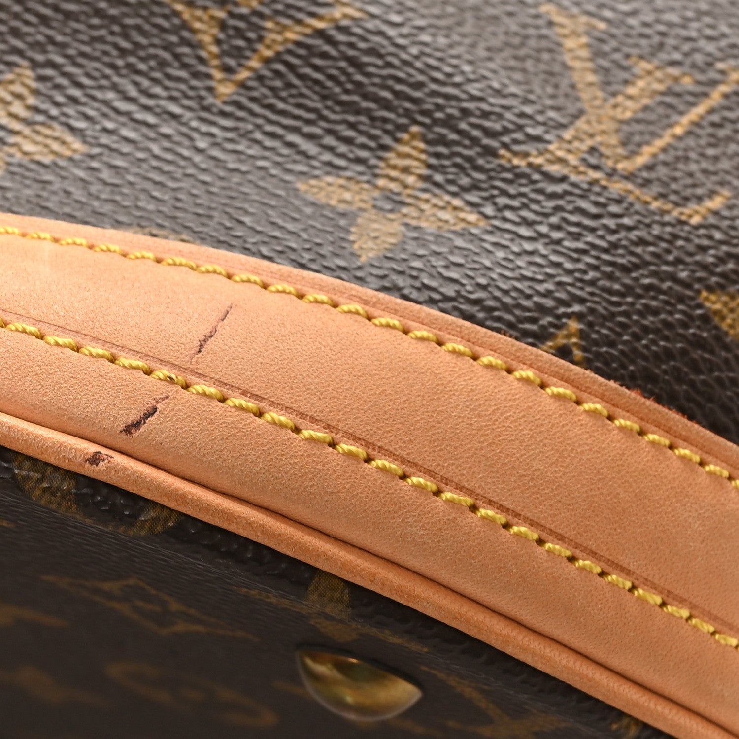 Monogram Petit Bucket 23