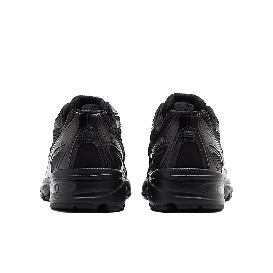 740 TRIPLE BLACK