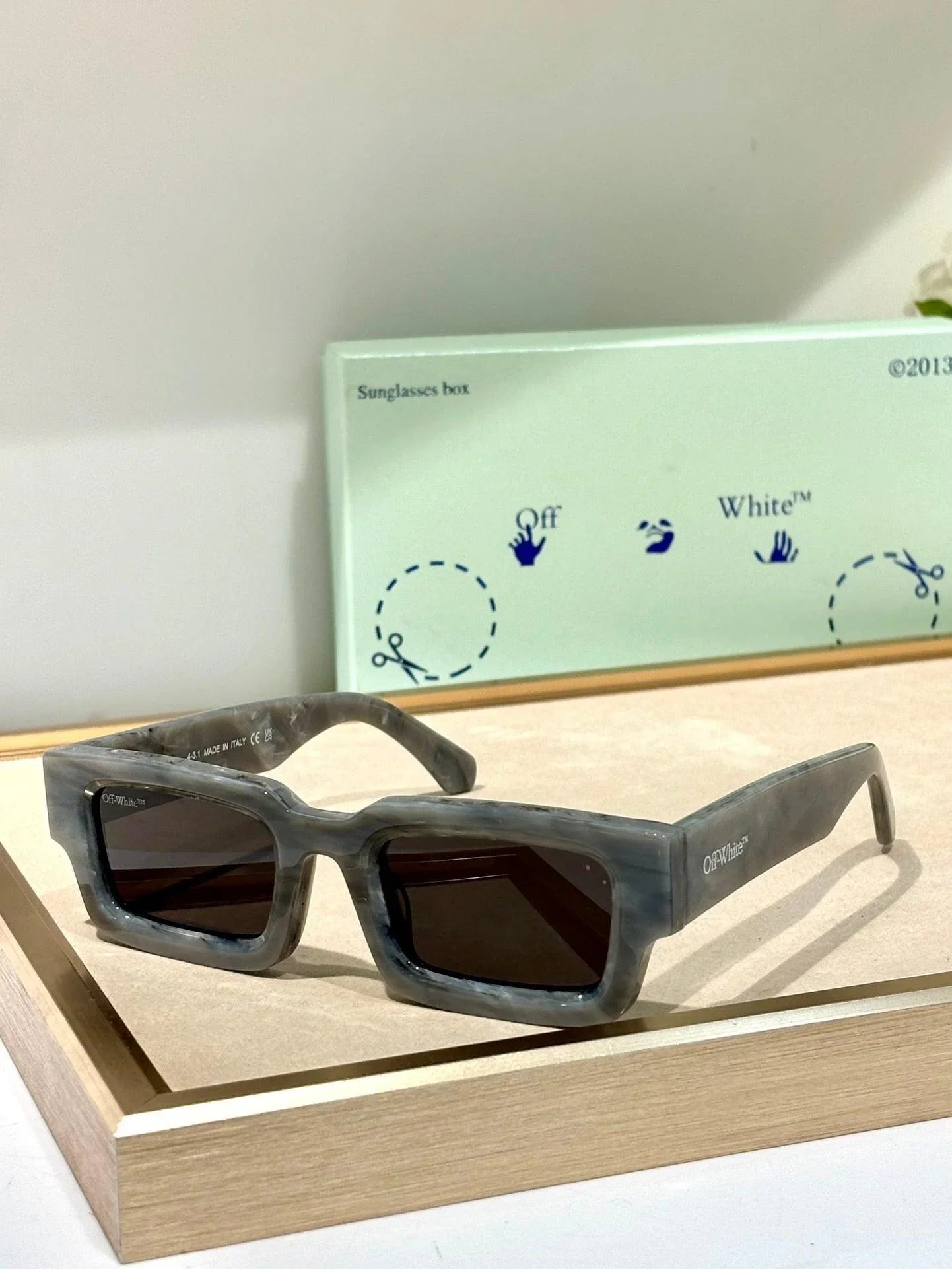 OFF-White! OERI089 Unisex Sunglasses🧩