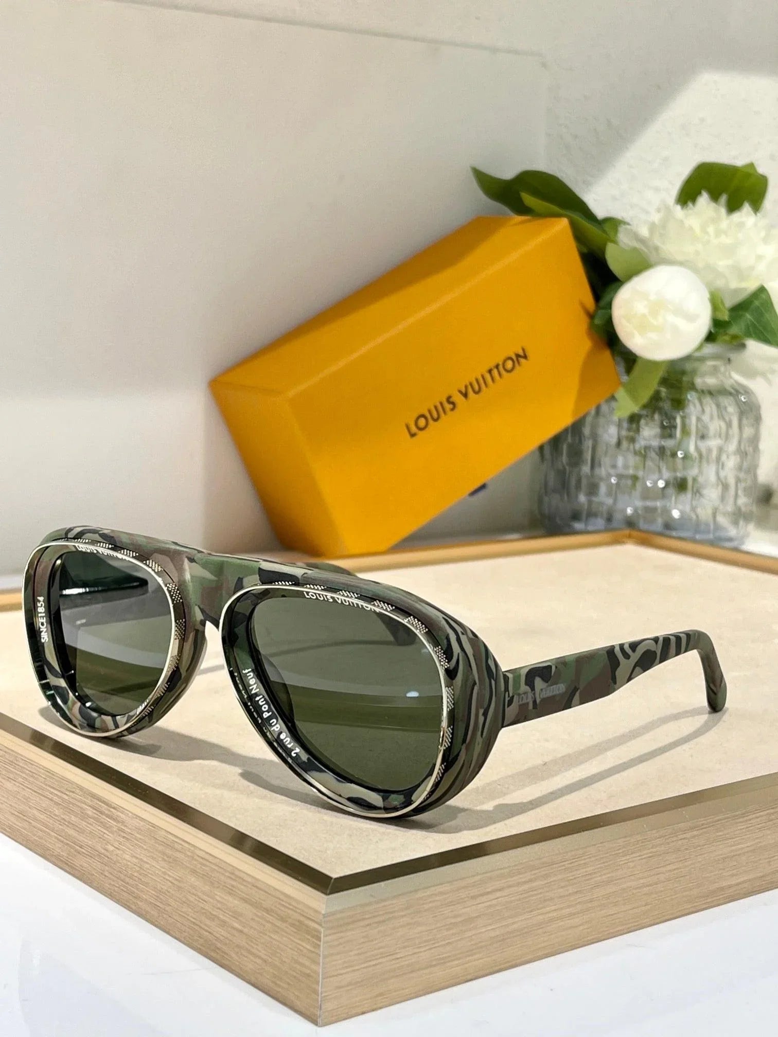 Louis Vuitton Z2445U Super Vision Pilot Sunglasses ✨