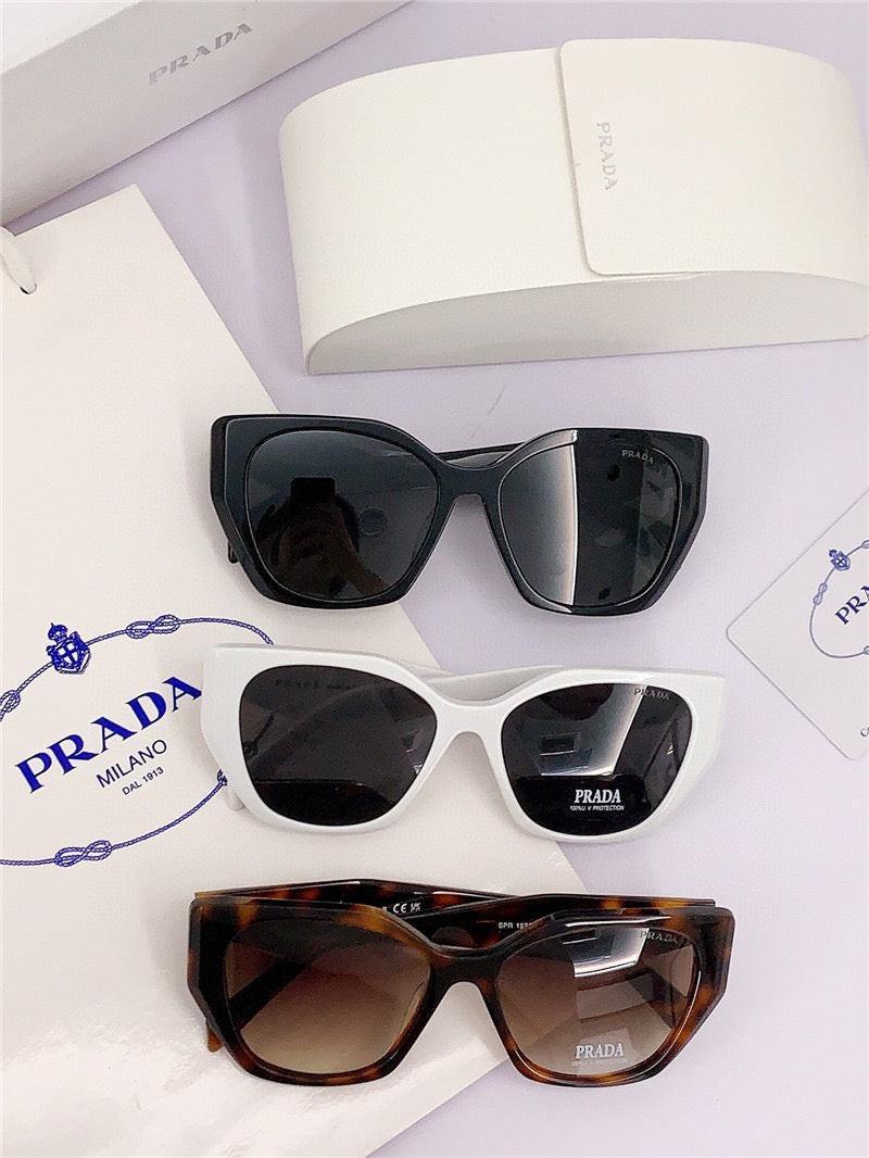 Prada PR 19ZS Oval Round Sunglasses 🟥