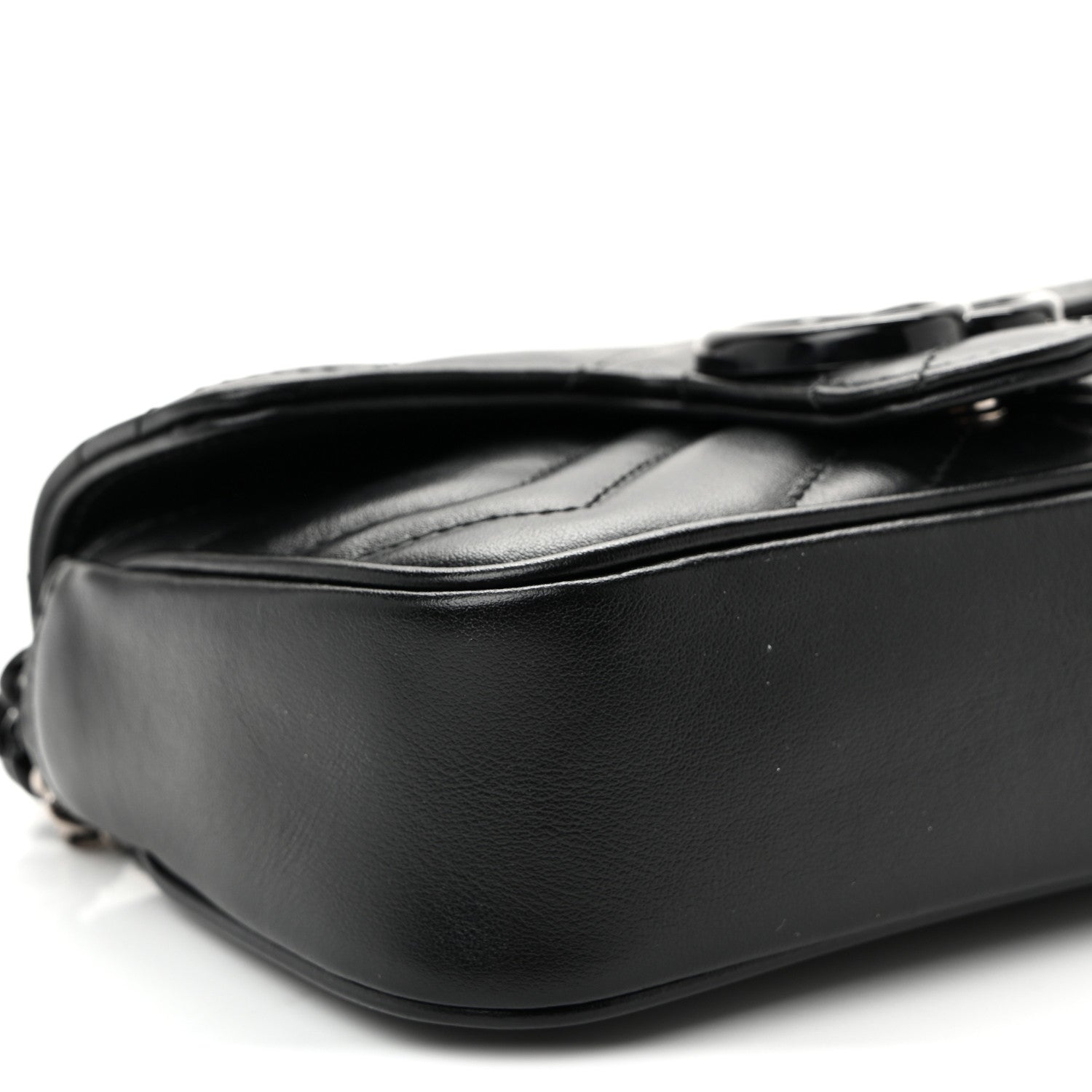 Calfskin Matelasse Monochrome GG Marmont Chain Belt Bag Black
