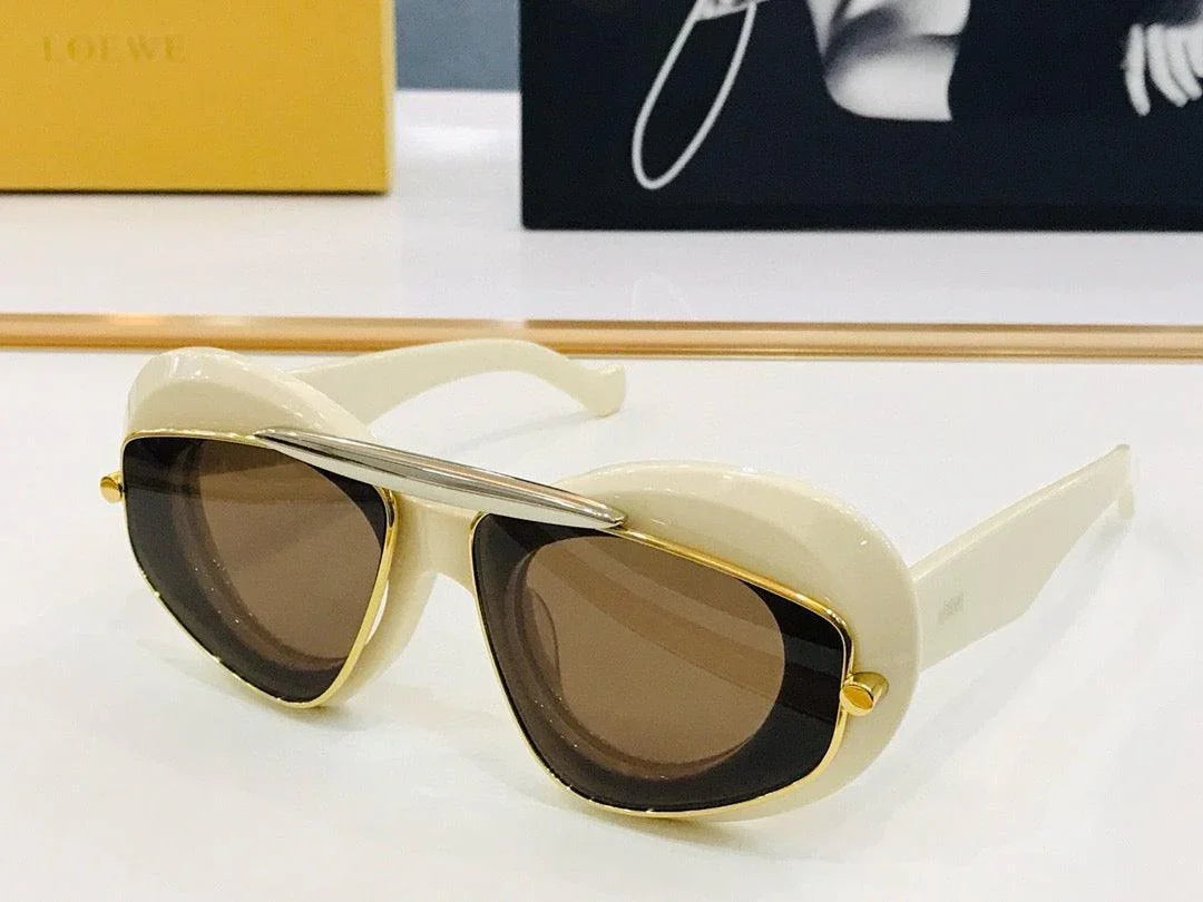 New Season LOEWE Cateye double frame sunglasses in acetate and metal✨
