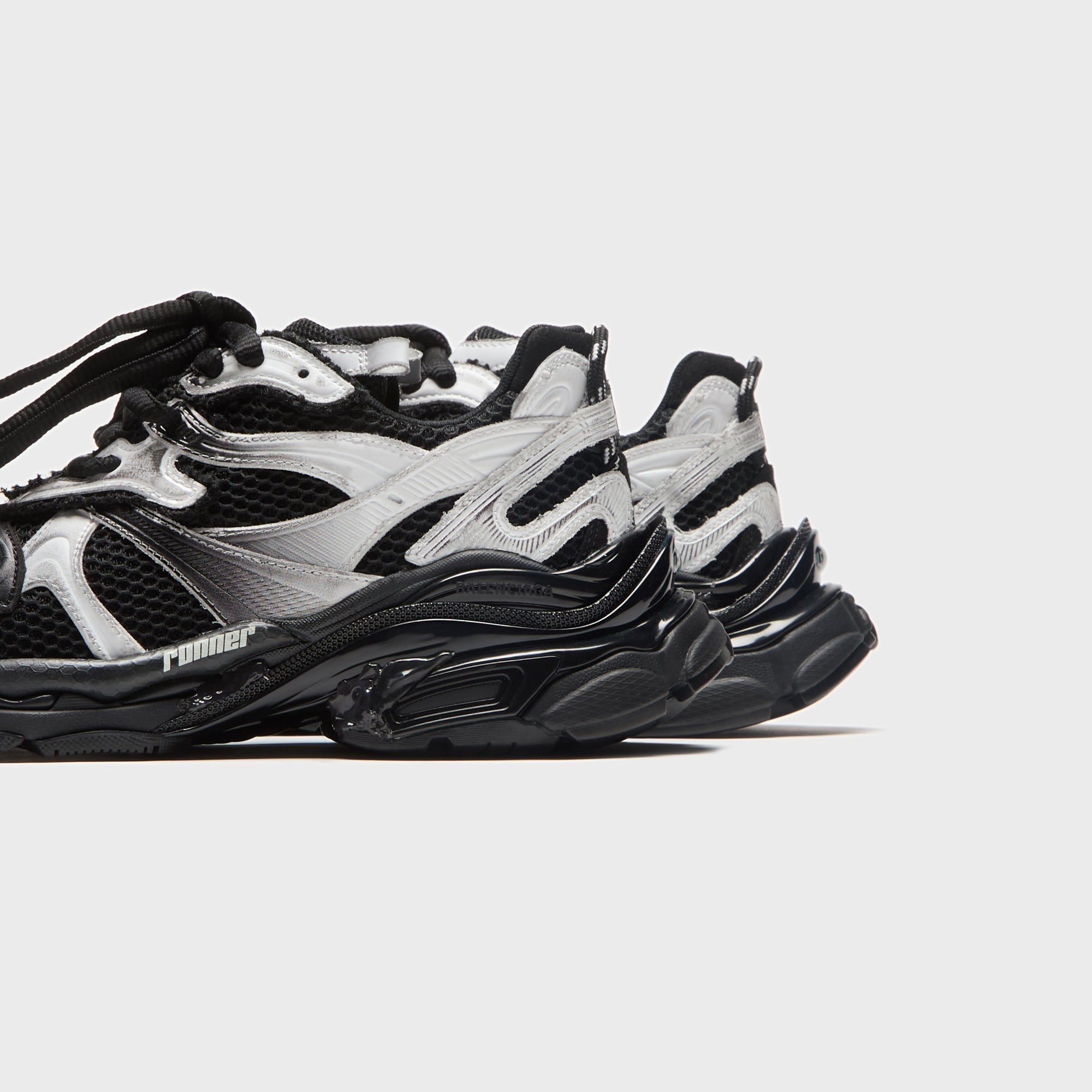 Balenciaga Runner 2 Gradient - Black / White