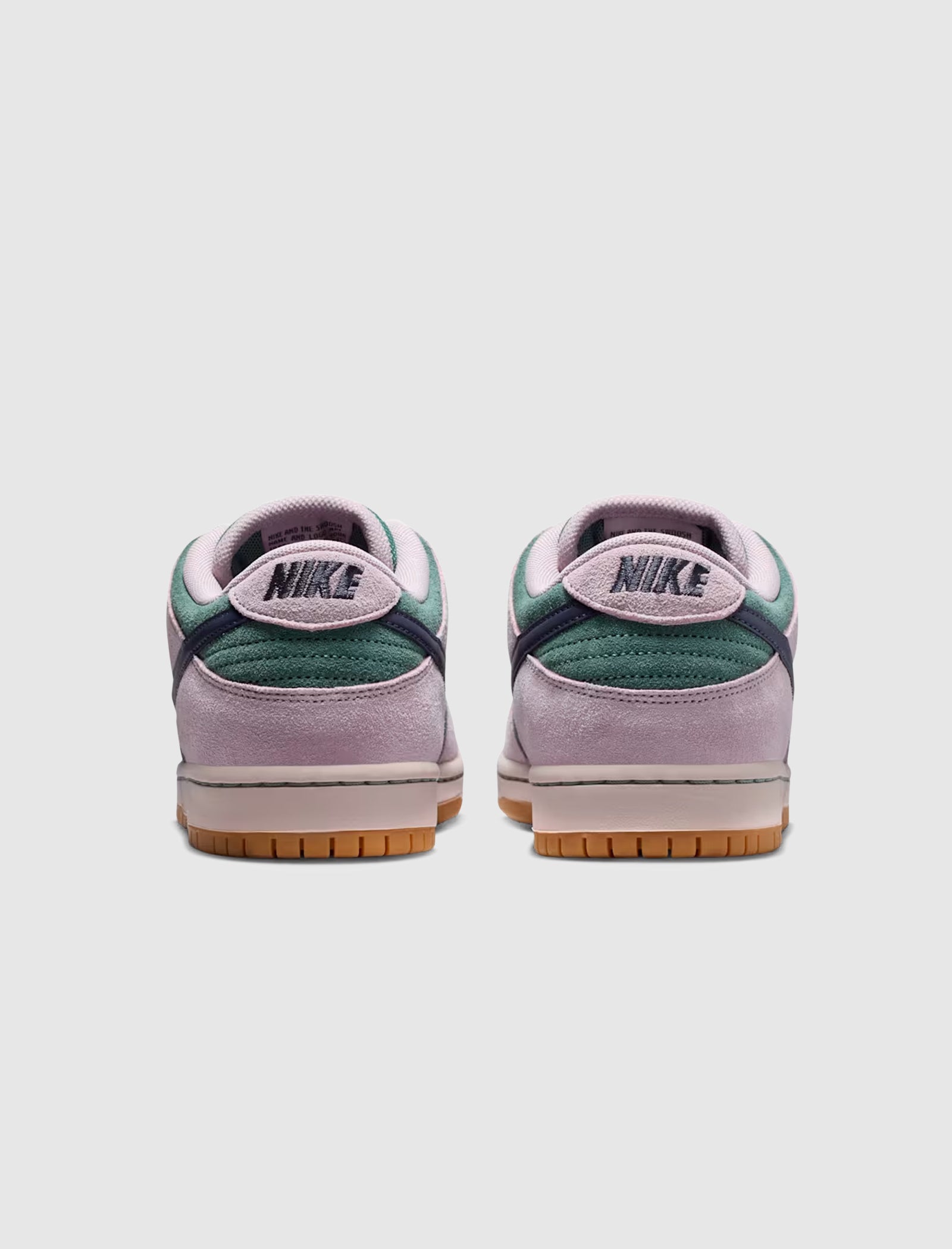 SB DUNK LOW PRO