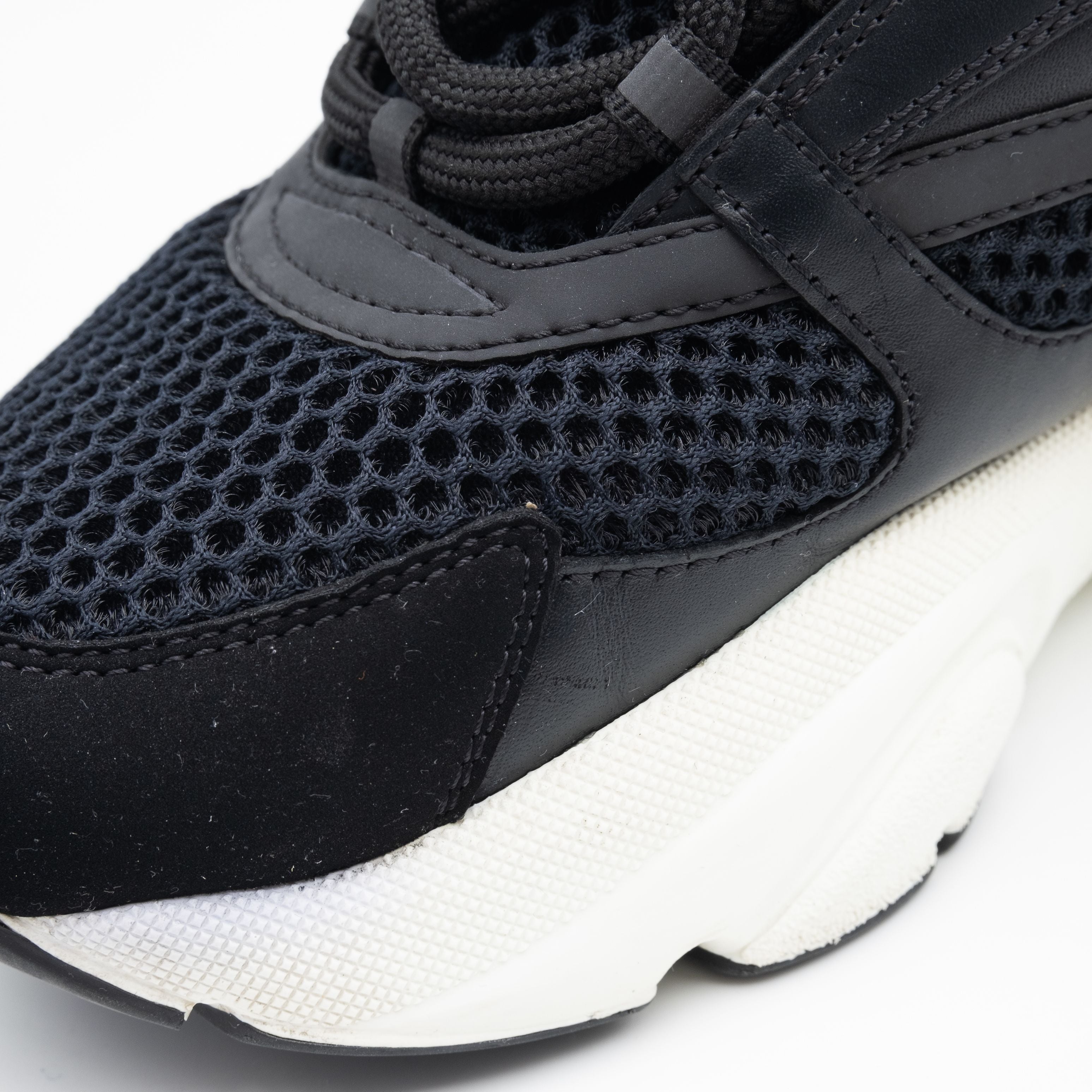 Dior B22 Black/White