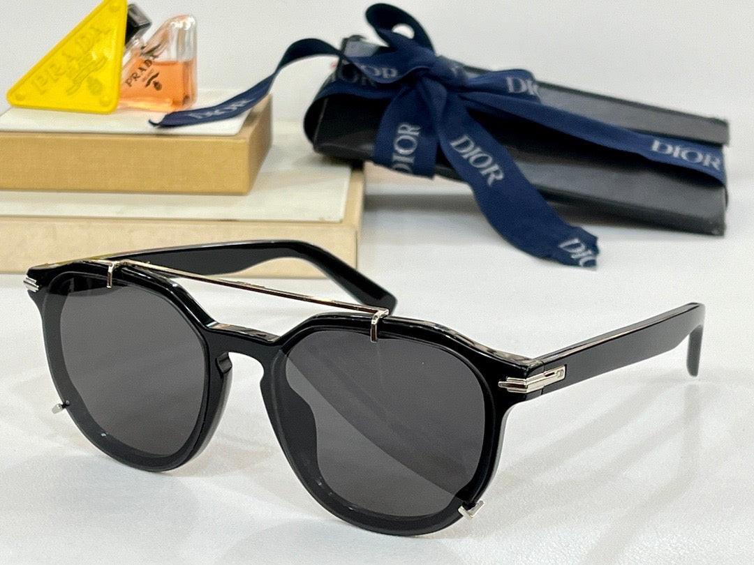 DIOR HOMME Dior BlackSuit RI DM 40010I Sunglasses ✨