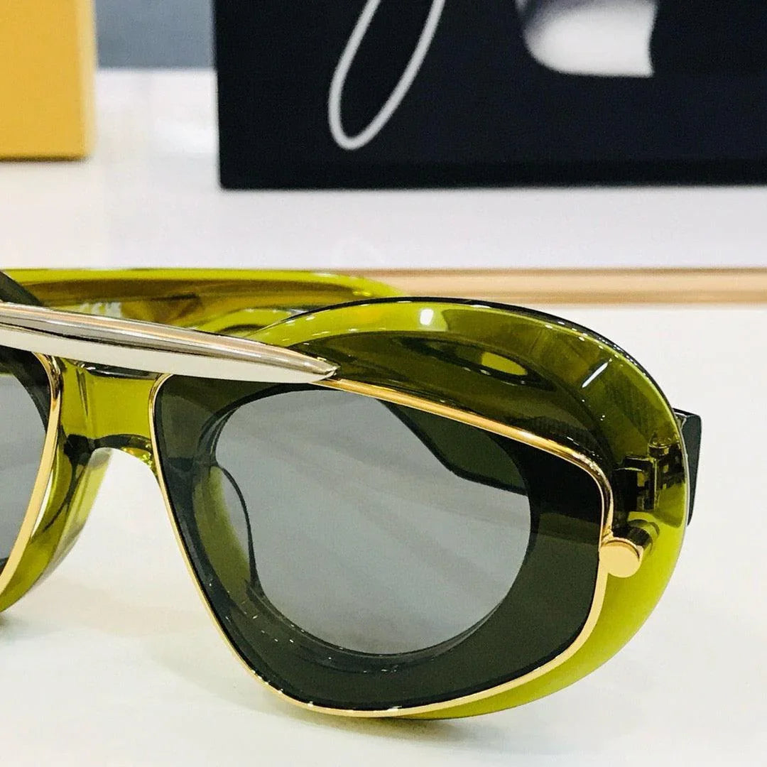 New Season LOEWE Cateye double frame sunglasses in acetate and metal✨