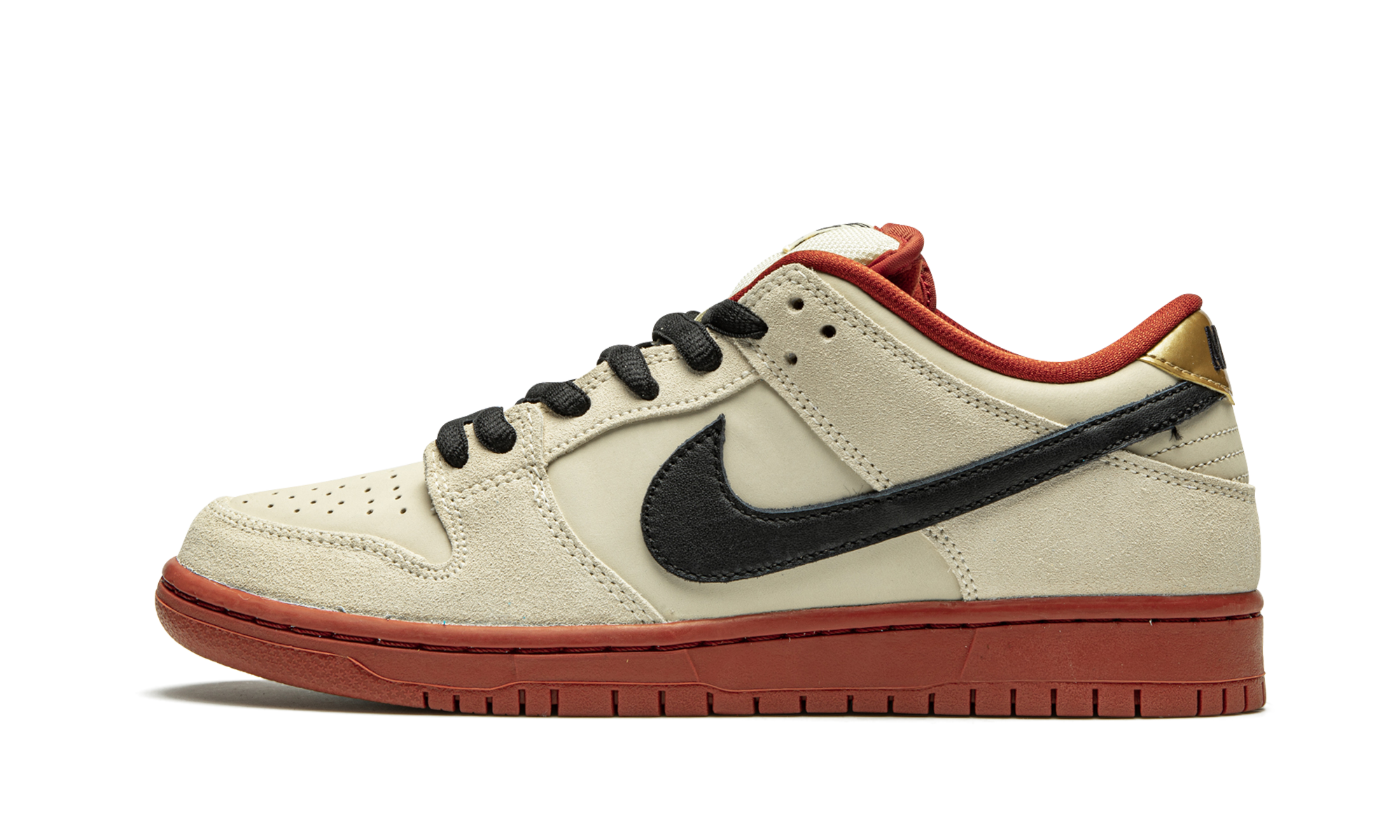 SB Dunk Low Pro "Hennessy" BQ6817 100