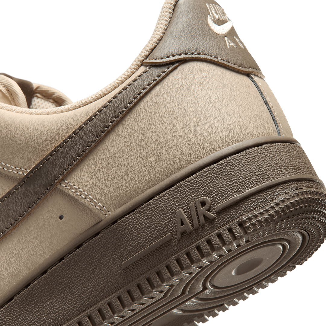 AIR FORCE 1 &