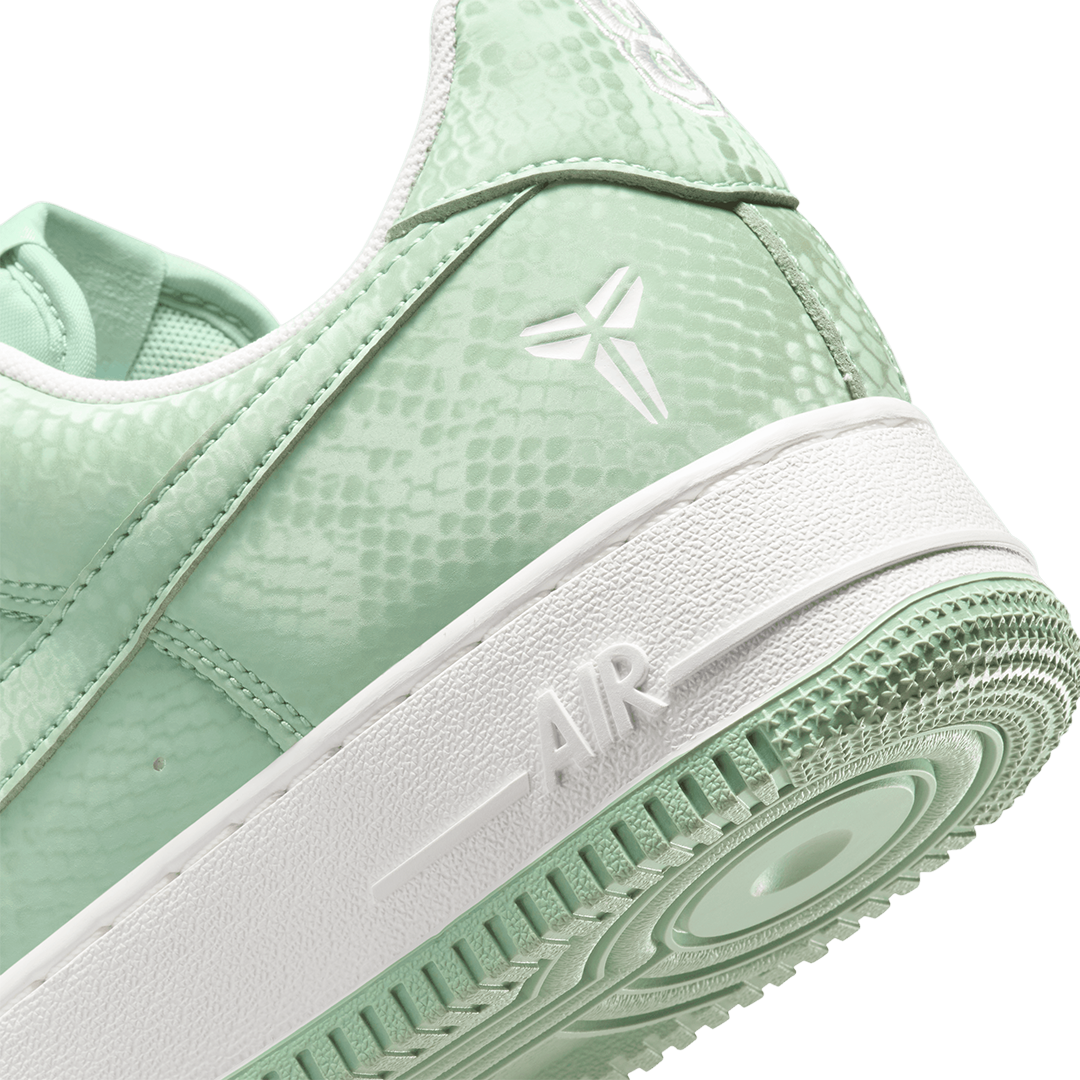 KOBE AIR FORCE 1 LOW STEAM&