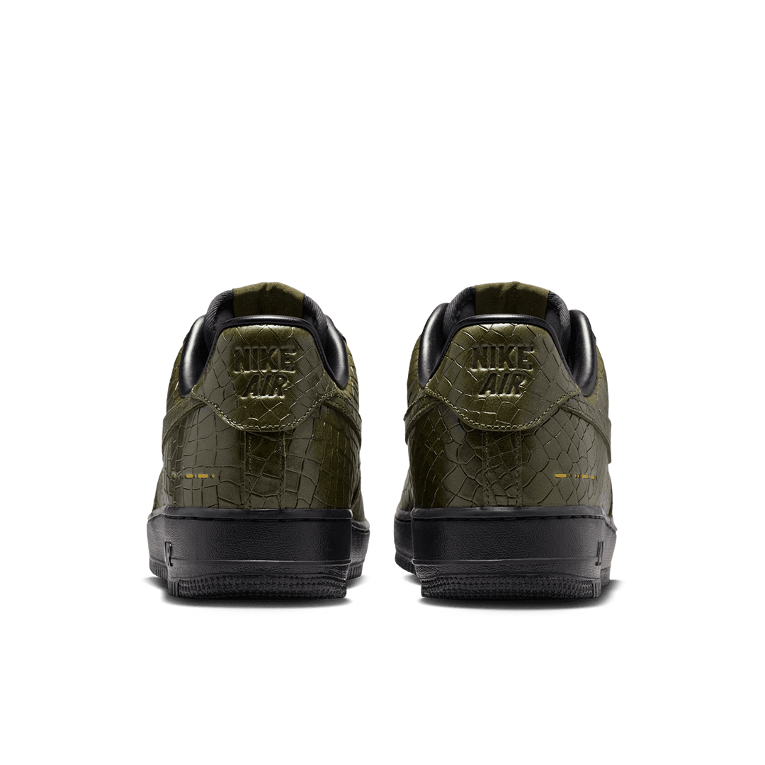AIR FORCE 1 &