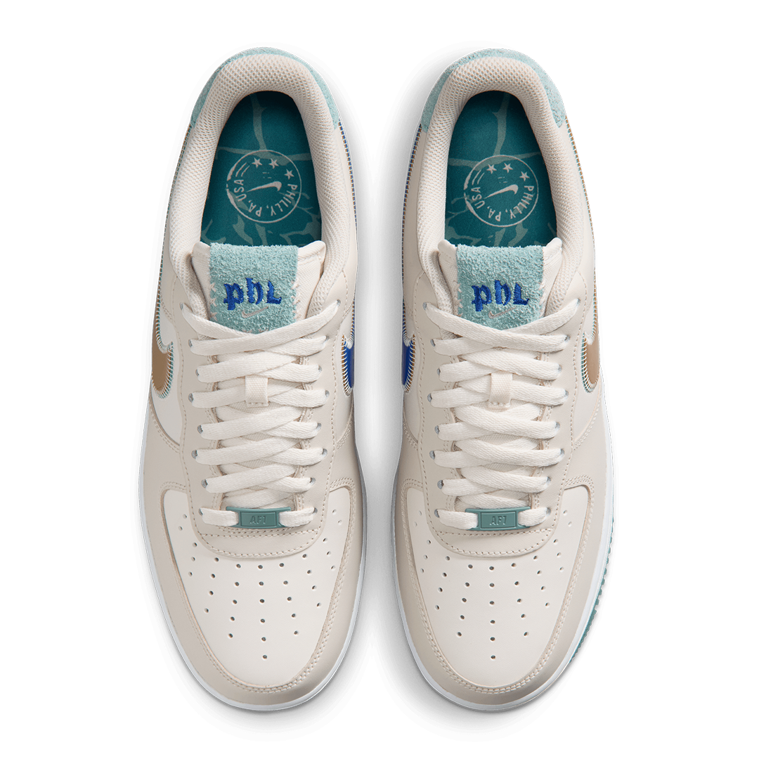 AIR FORCE 1 &
