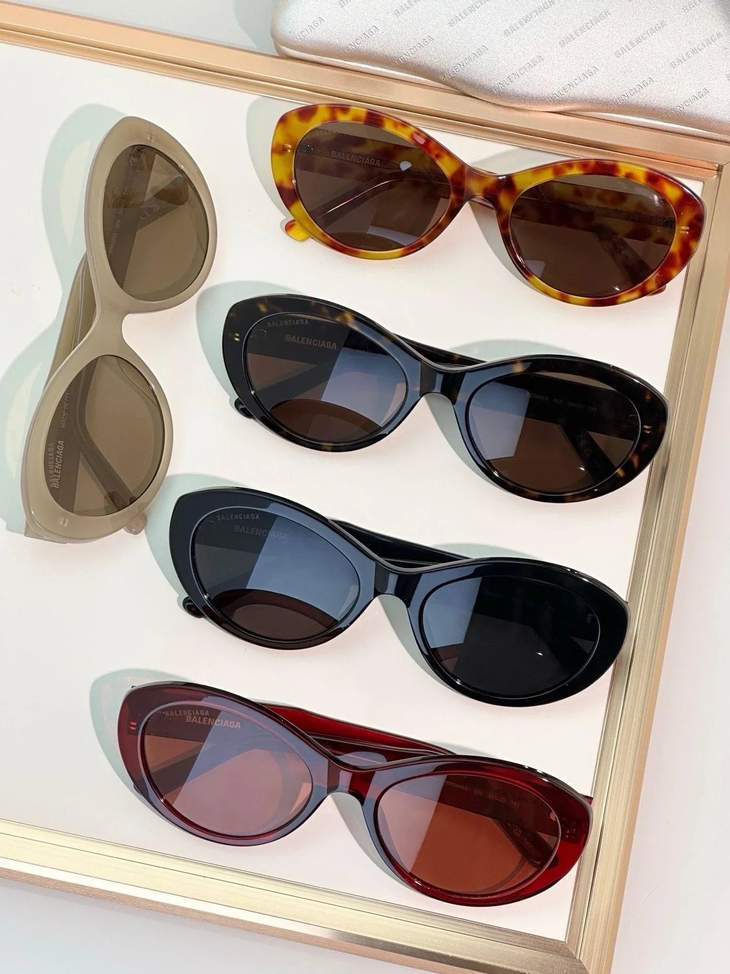 BALENCIAGA BB0446S Sunglassesđź–¤