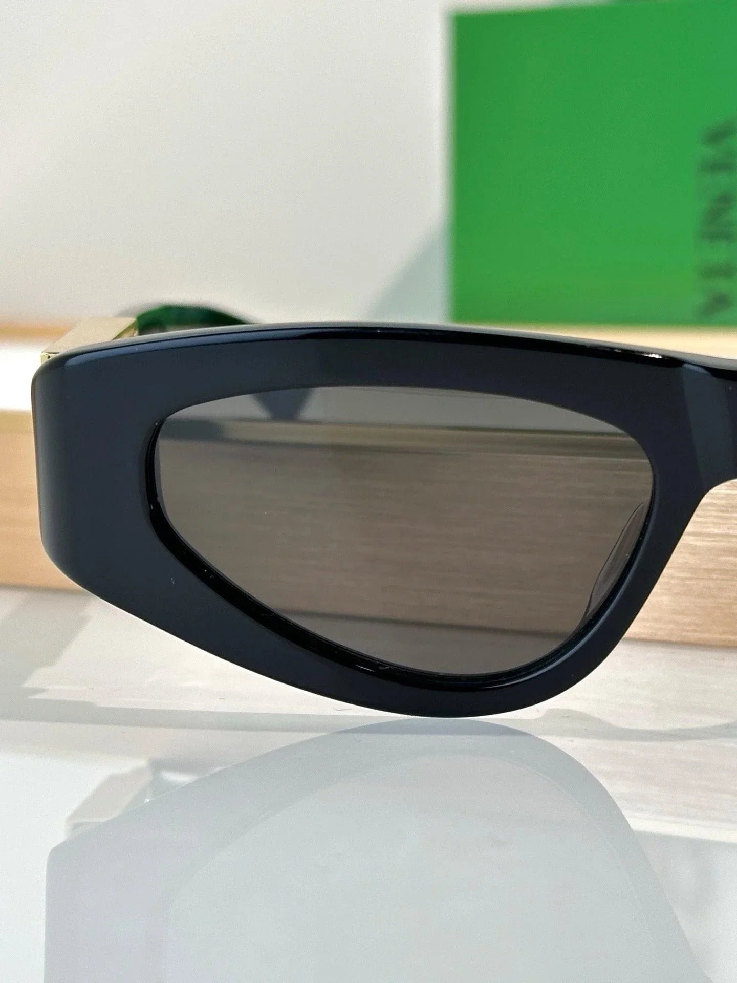 BOTTEGA VENETA BV1407S Unisex Sunglasses💚
