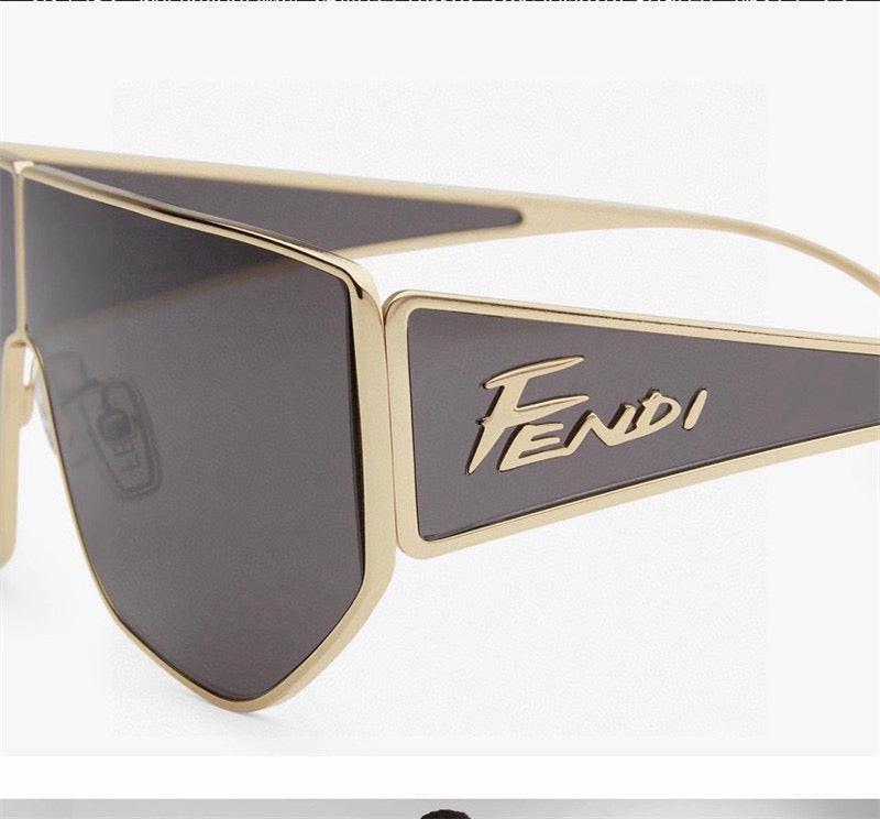 FENDI FE40051U 32A Disco Shield Sunglasses✨
