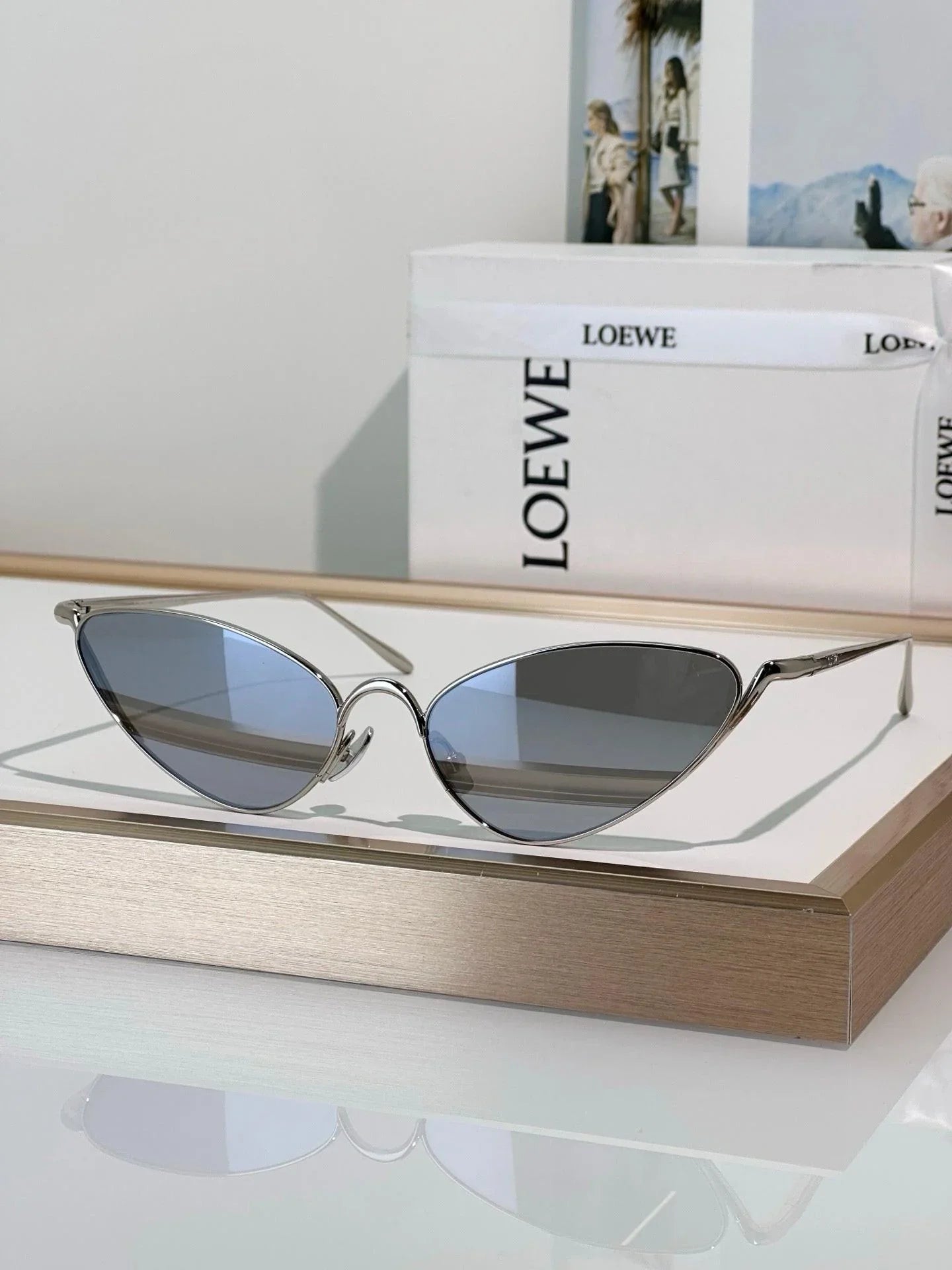 LOEWE Shooting Star Sunglasses G737LIGX02 ✨