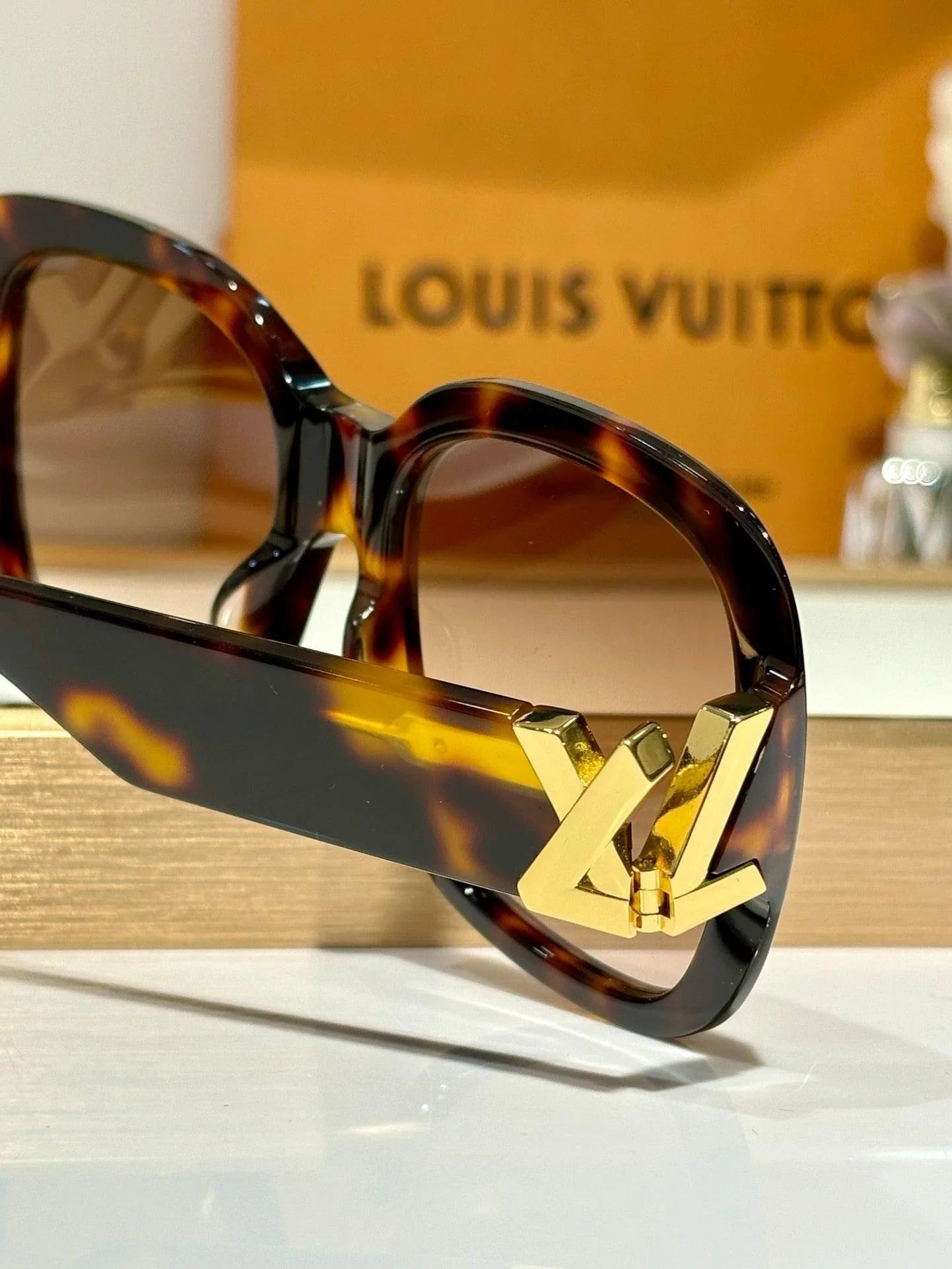 Louis Vuitton Z2133W LV Go-14 XL Square Sunglasses ✨