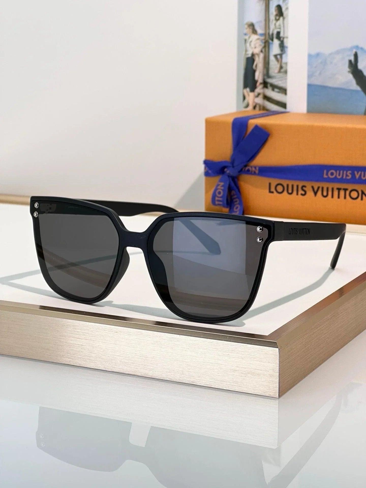 Louis Vuitton Z2973W-Z2974W LV Waimea Large Square Sunglasses ✨