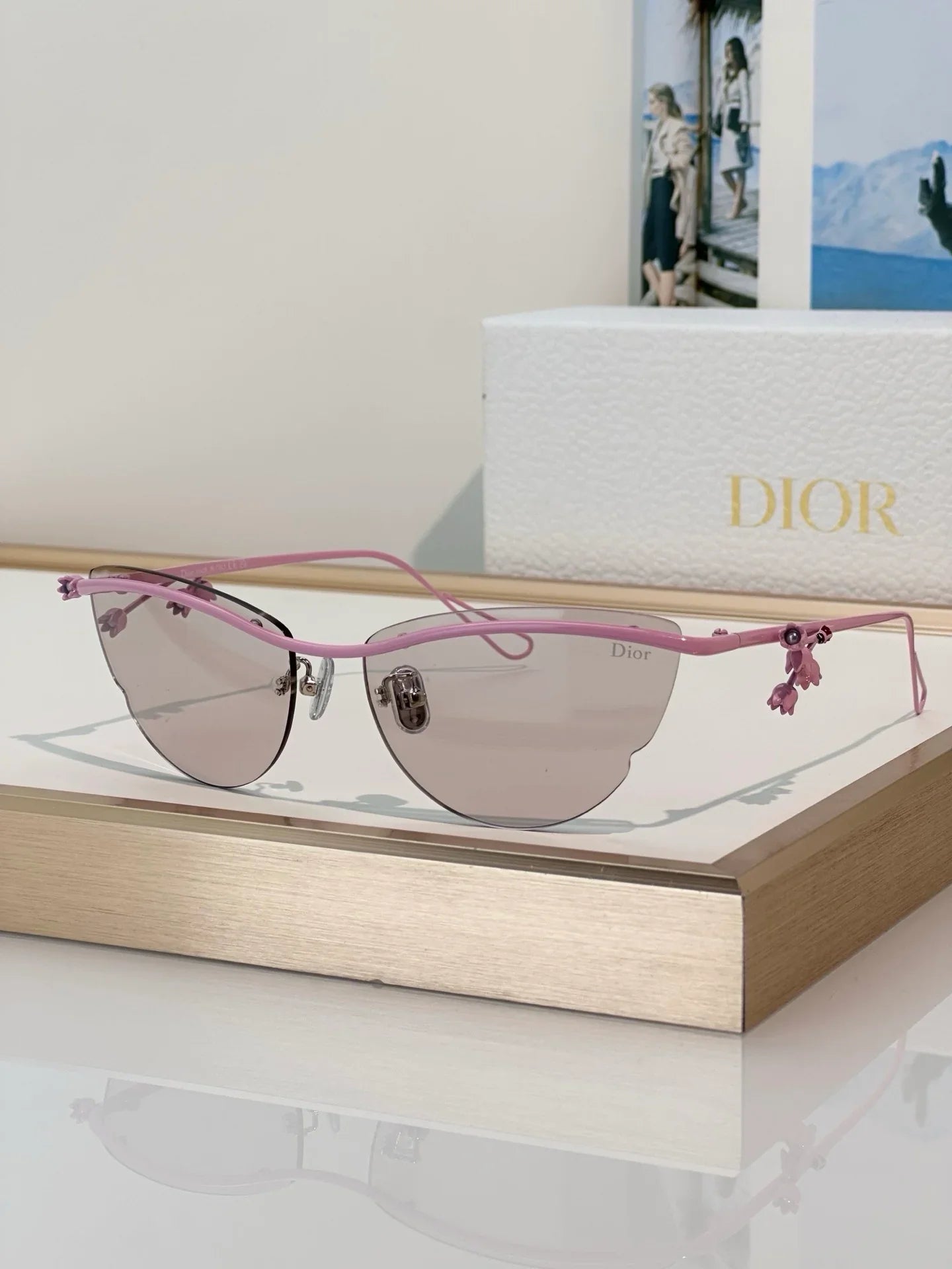 DIOR Lily B1U Butterfly Sunglasses ✨