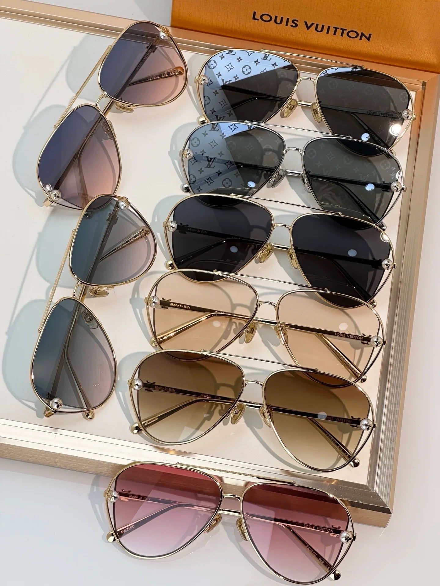 Louis Vuitton Z2994U Pearl Twirl Square Sunglasses ✨