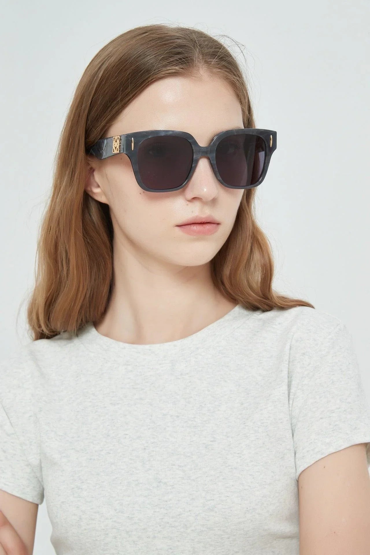 LOEWE ANAGRAM LW50069I Sunglasses ✨