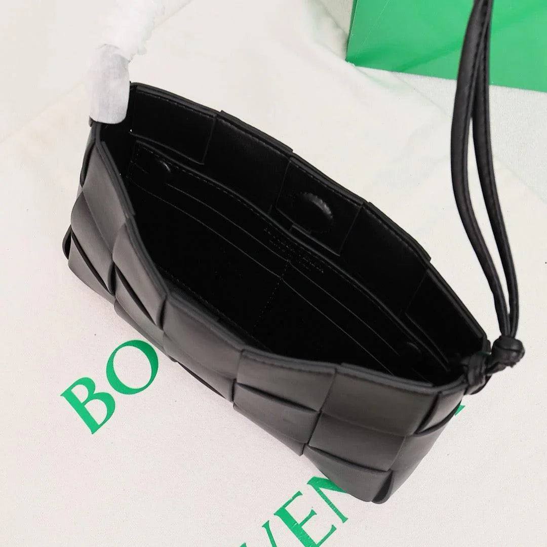 Bottega Veneta Small Cassette Small Intreccio leather bag 💚