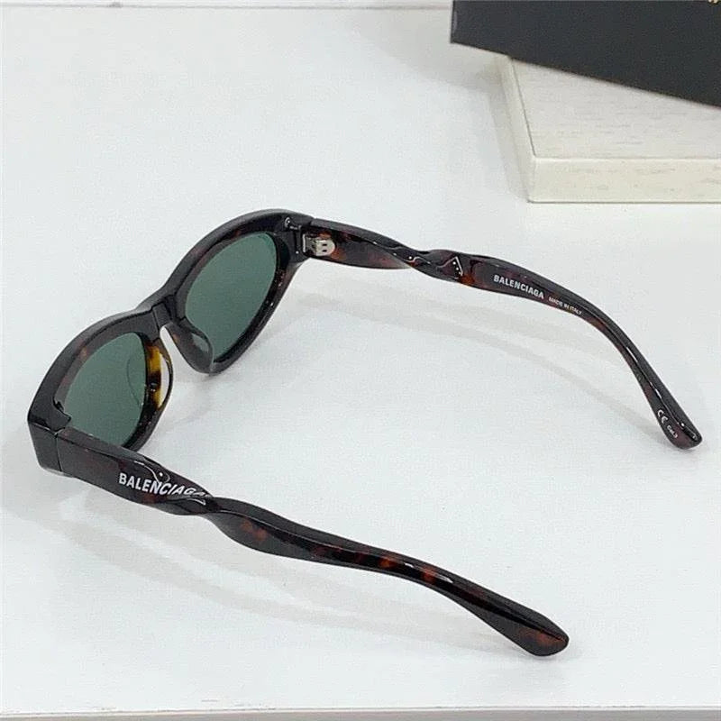 Balenciaga Eyewear BB0207S frame sunglasses Unisexđź–¤