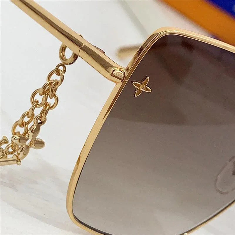 Louis Vuitton Z1720U LV Charm Cat Eye Sunglasses ✨
