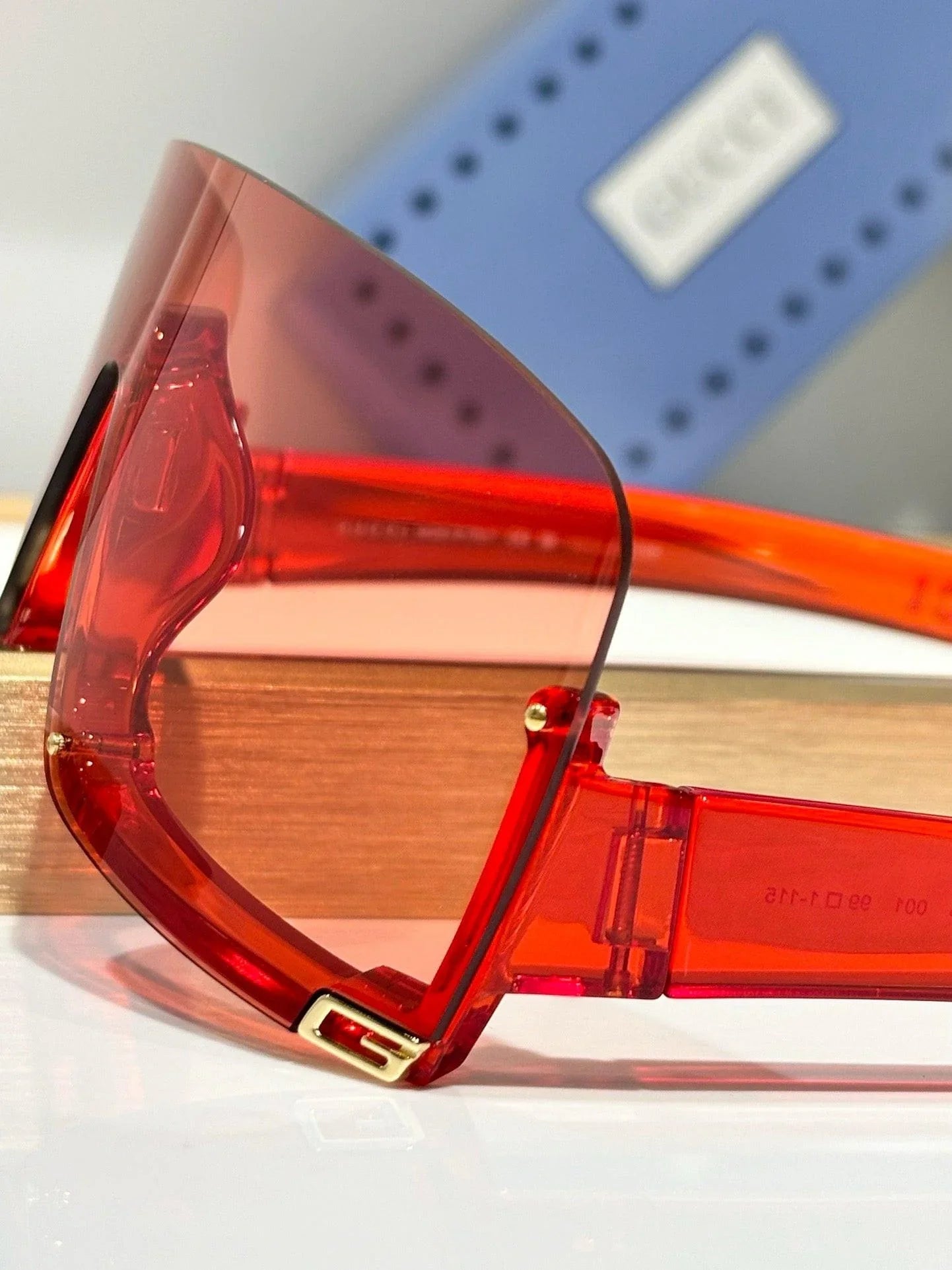 Gucci GG 1637S Mask Unisex Sunglasses ✨