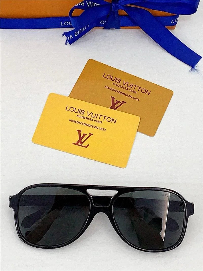 Louis Vuitton Z2898U LV Hit Sunglasses ✨